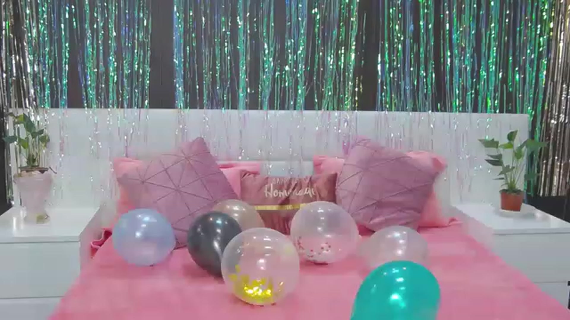 Gallery image thumbnail from MaraHari's myfreecams stream on, 06/24/2023, 19:33 image 19 of 20