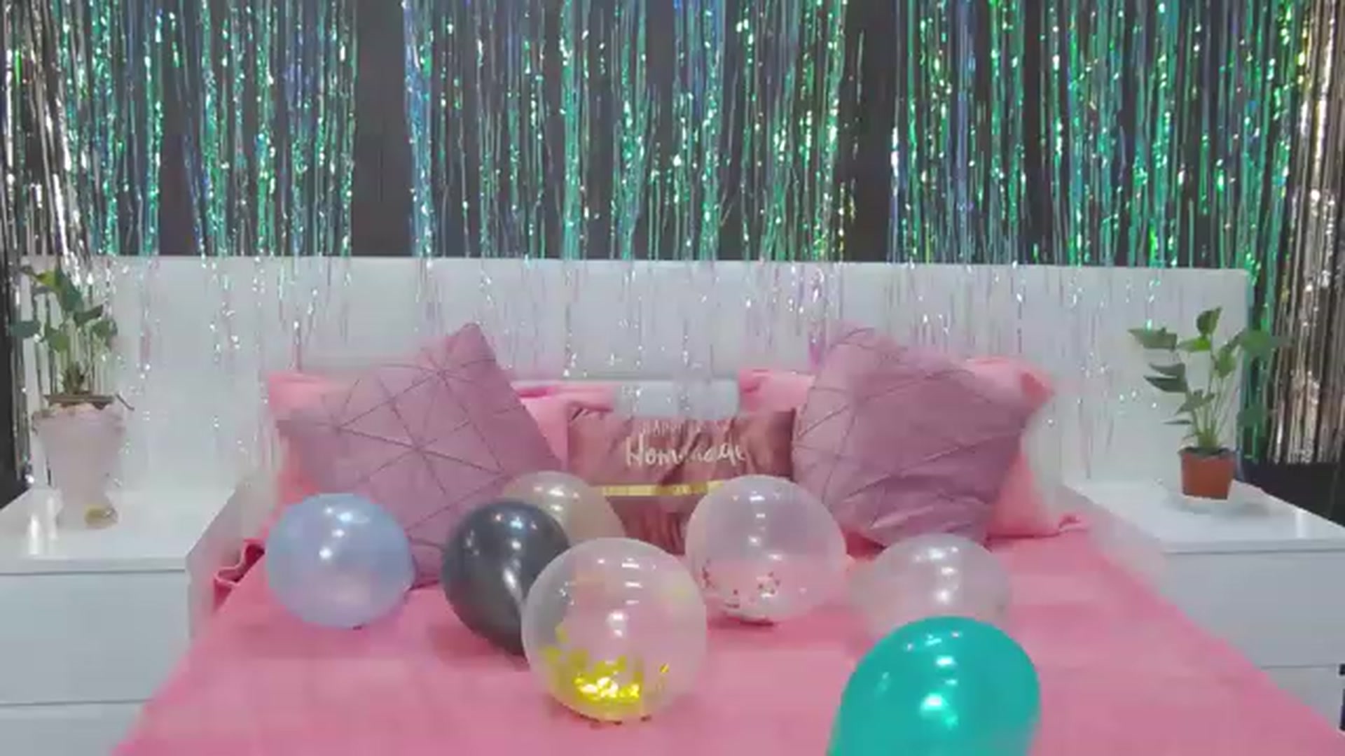 Gallery image thumbnail from MaraHari's myfreecams stream on, 06/24/2023, 19:33 image 12 of 20