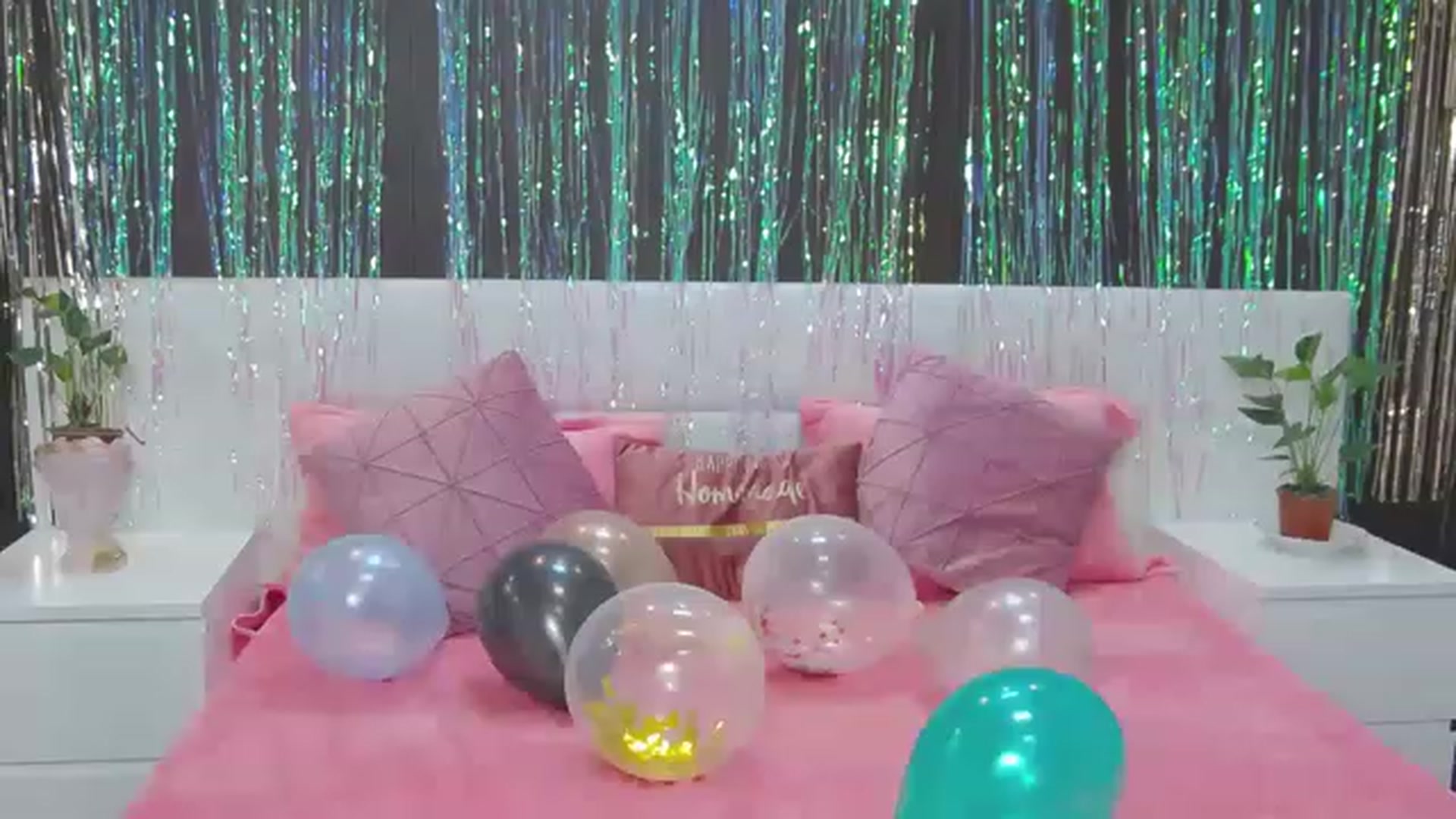 Gallery image thumbnail from MaraHari's myfreecams stream on, 06/24/2023, 19:33 image 17 of 20
