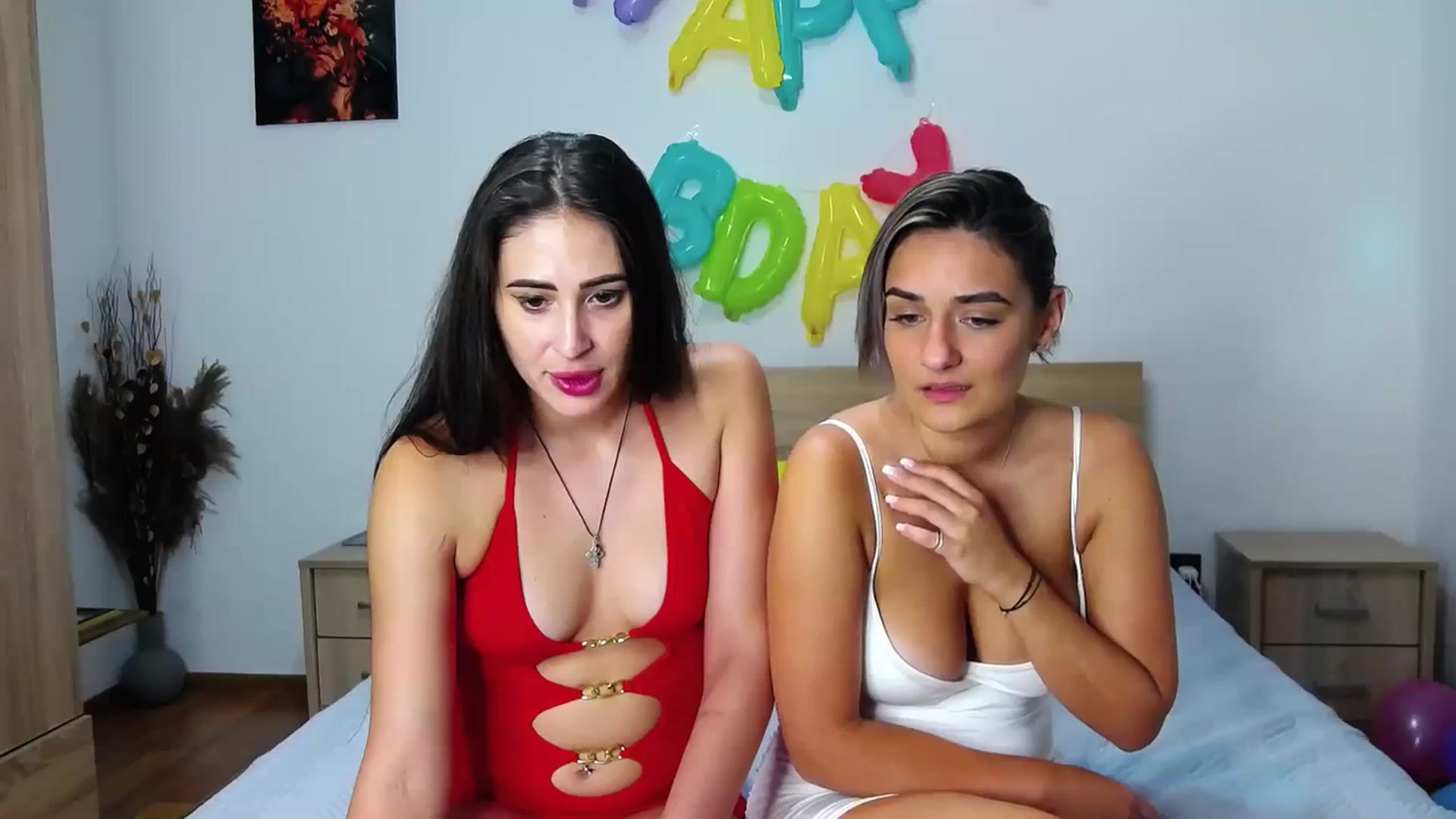 Gallery image thumbnail from MaraHari's myfreecams stream on, 08/25/2023, 21:31 image 6 of 20