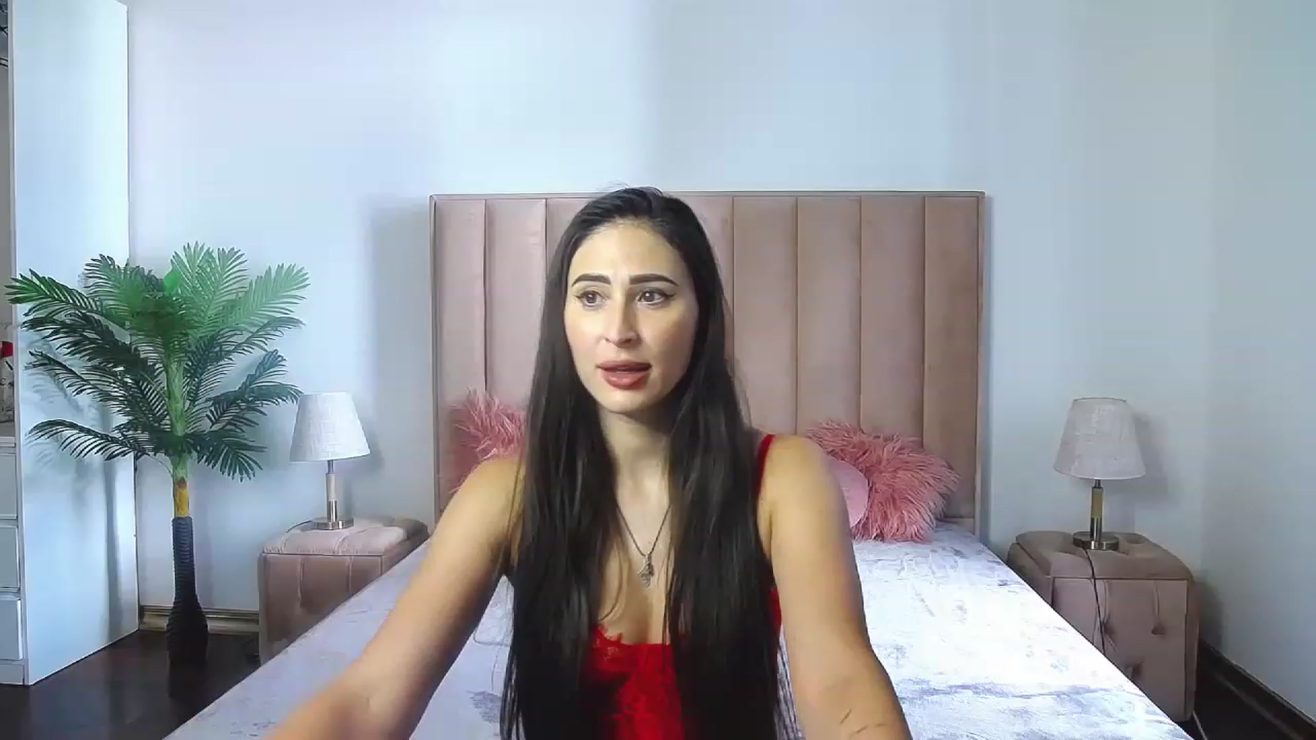 Gallery image thumbnail from MaraHari's myfreecams stream on, 08/27/2023, 14:35 image 12 of 20