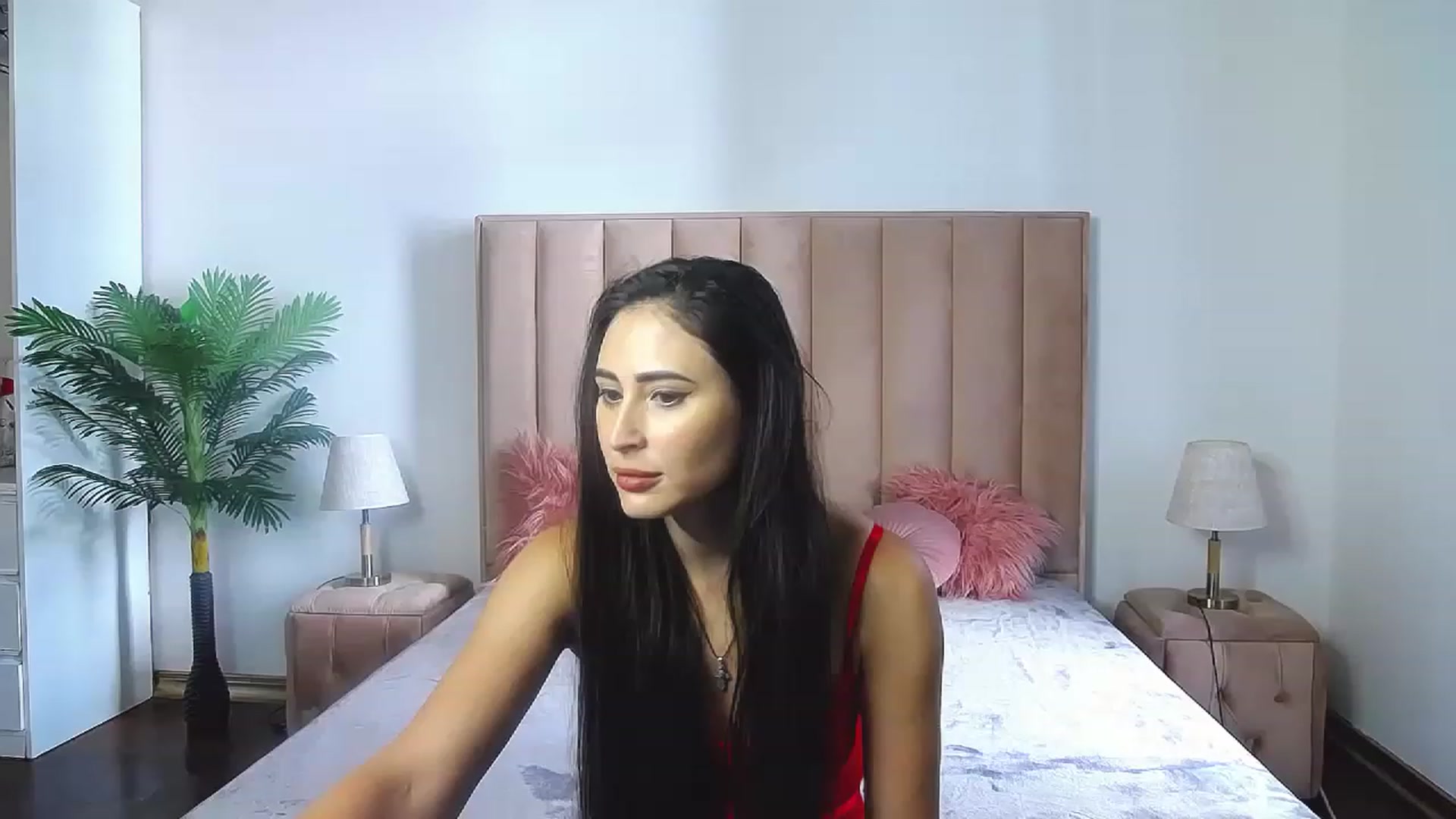 Gallery image thumbnail from MaraHari's myfreecams stream on, 08/27/2023, 14:35 image 14 of 20