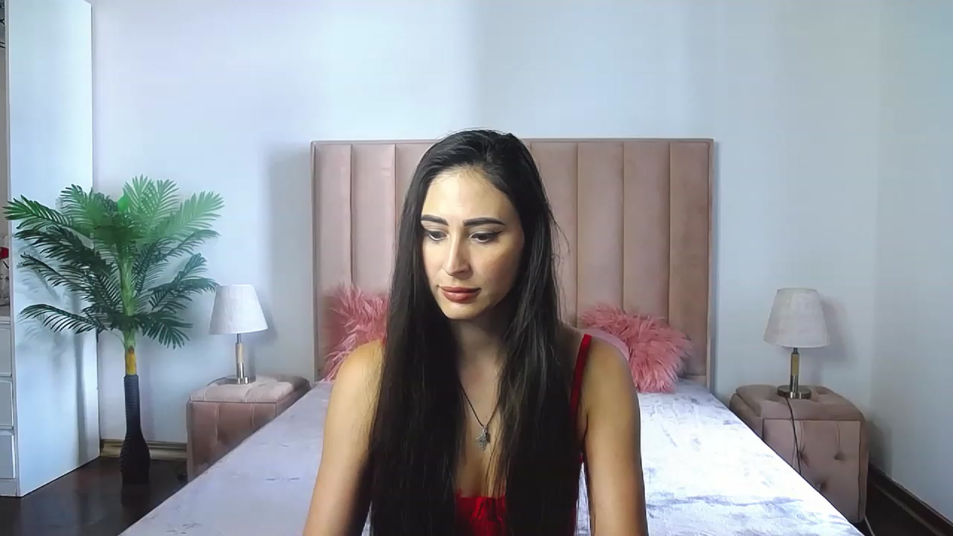 Gallery image thumbnail from MaraHari's myfreecams stream on, 08/27/2023, 14:35 image 17 of 20