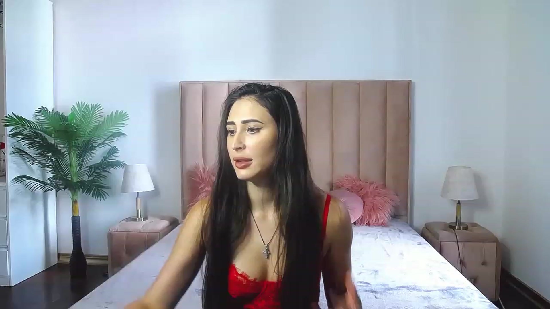 Gallery image thumbnail from MaraHari's myfreecams stream on, 08/27/2023, 14:35 image 10 of 20