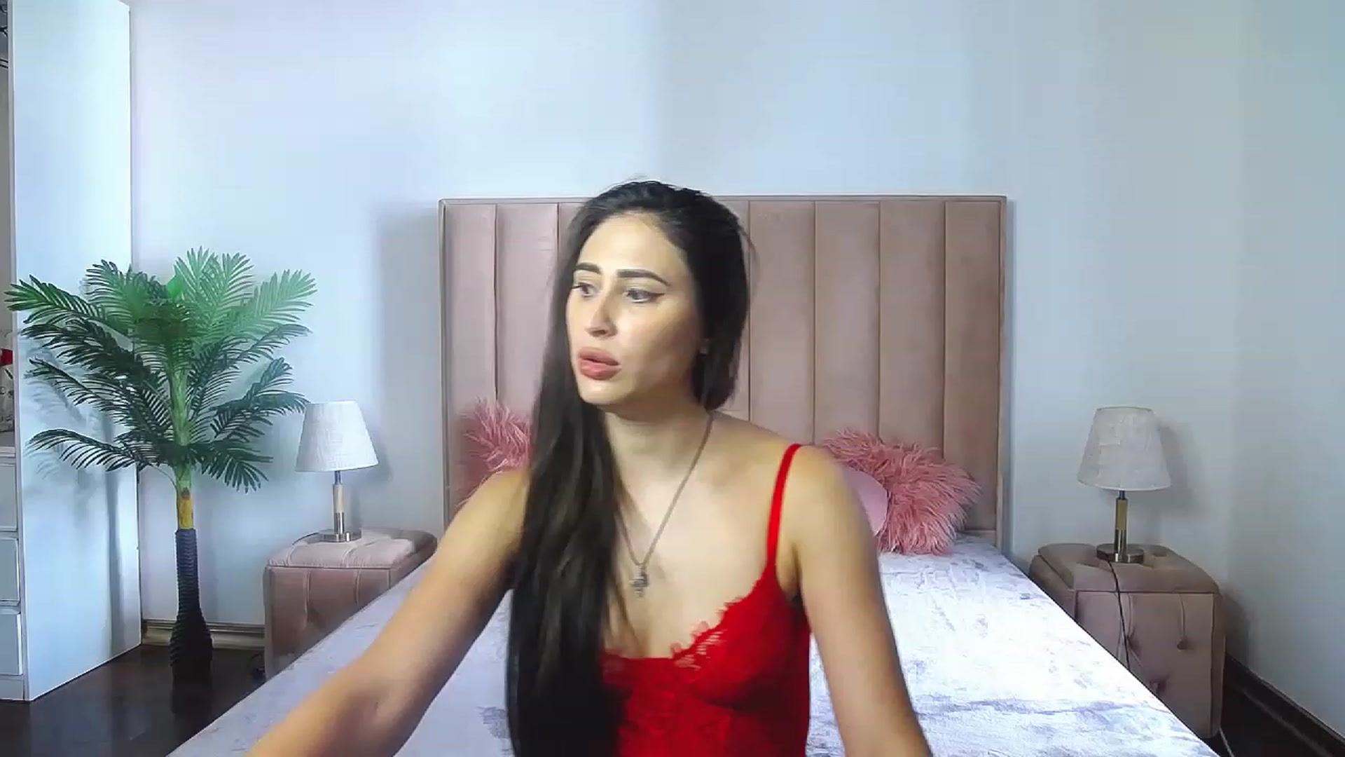 Gallery image thumbnail from MaraHari's myfreecams stream on, 08/27/2023, 14:35 image 4 of 20