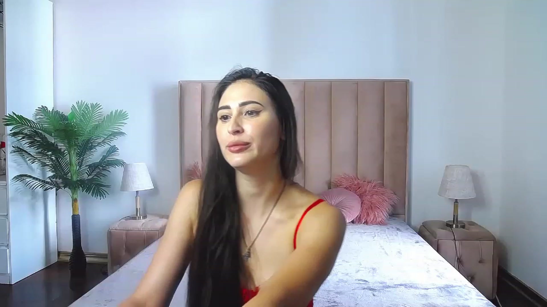 Gallery image thumbnail from MaraHari's myfreecams stream on, 08/27/2023, 14:35 image 7 of 20