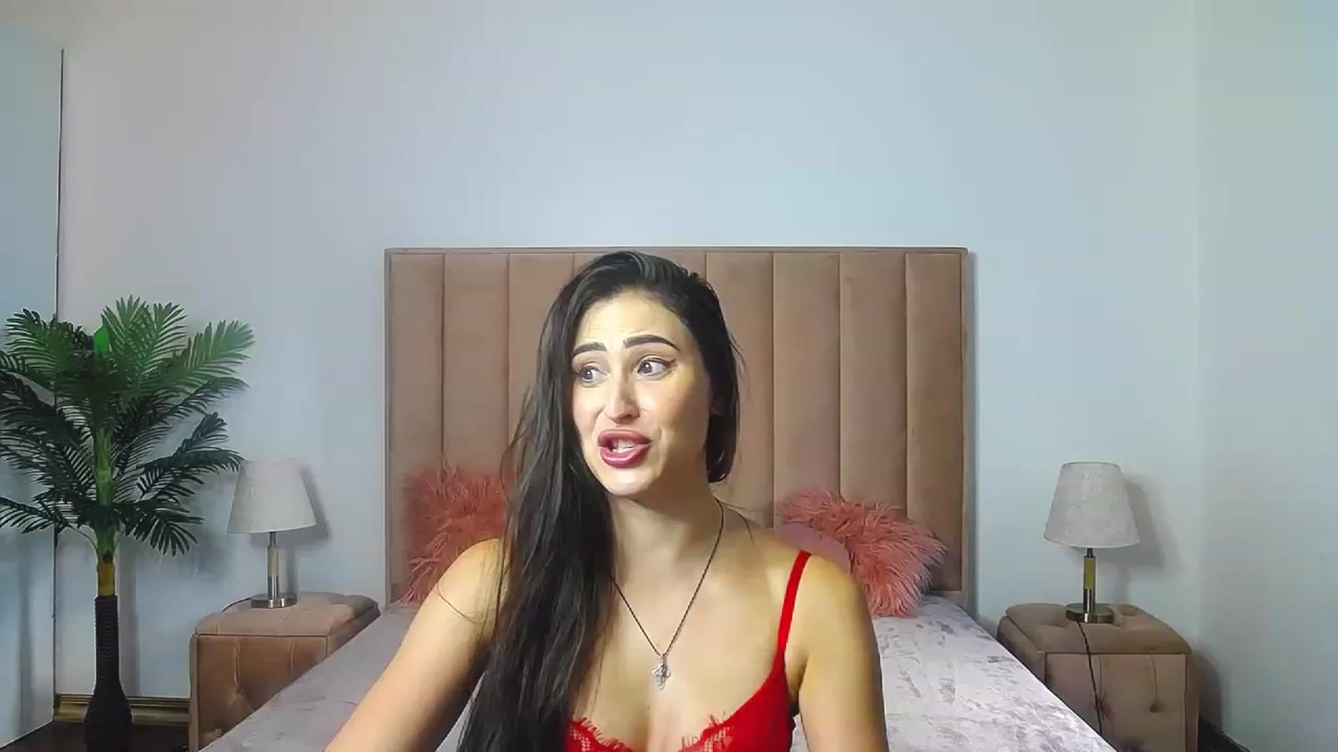 Gallery image thumbnail from MaraHari's myfreecams stream on, 08/27/2023, 16:24 image 8 of 20