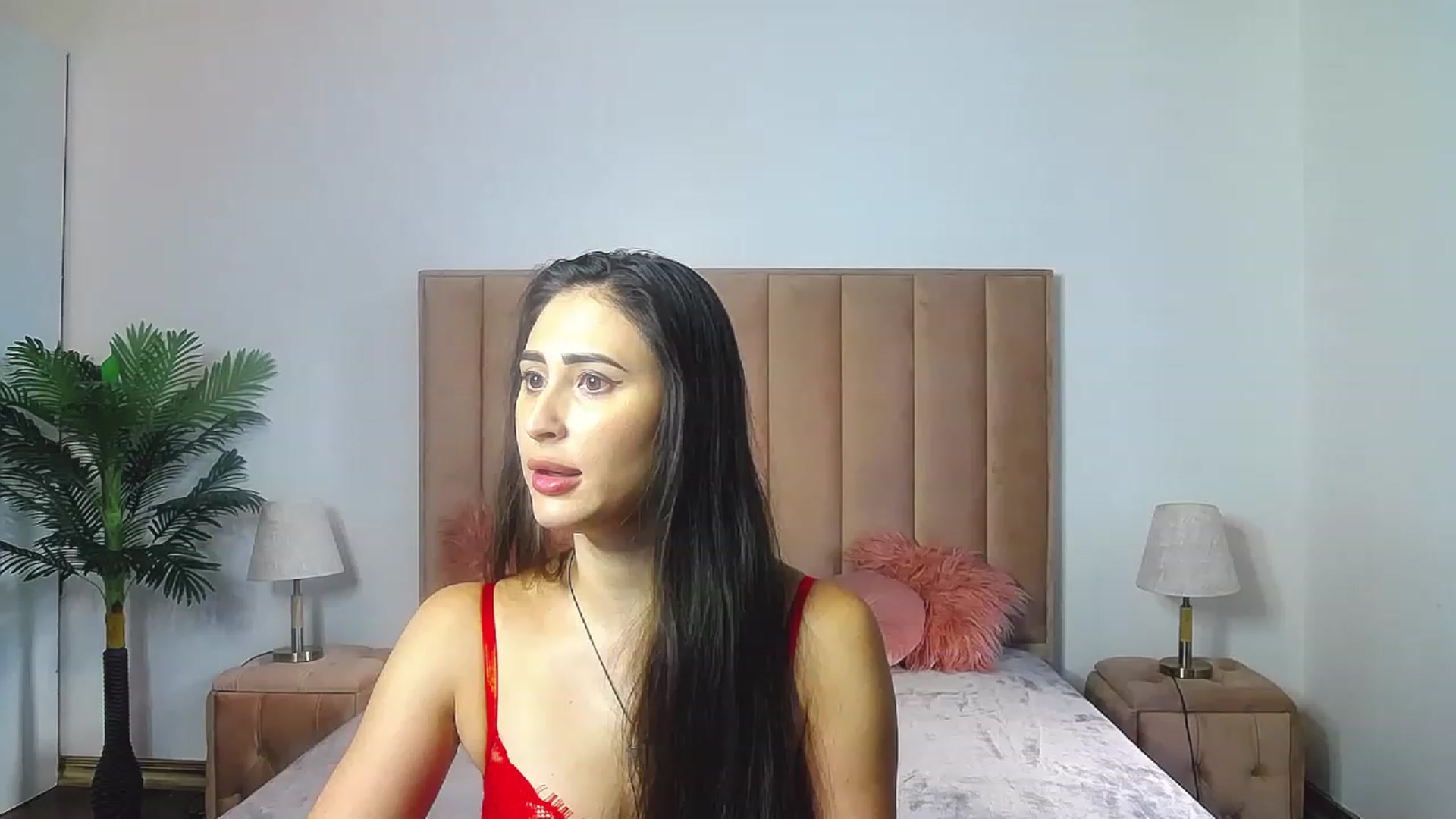 Gallery image thumbnail from MaraHari's myfreecams stream on, 08/27/2023, 16:24 image 4 of 20
