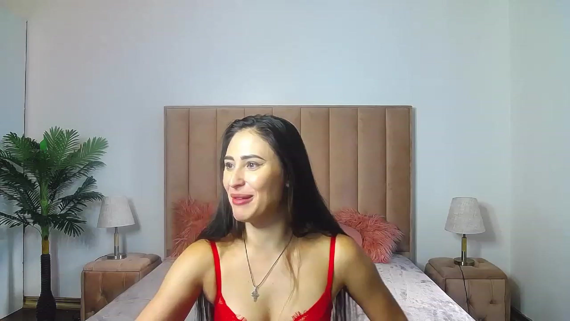 Gallery image thumbnail from MaraHari's myfreecams stream on, 08/27/2023, 16:24 image 5 of 20