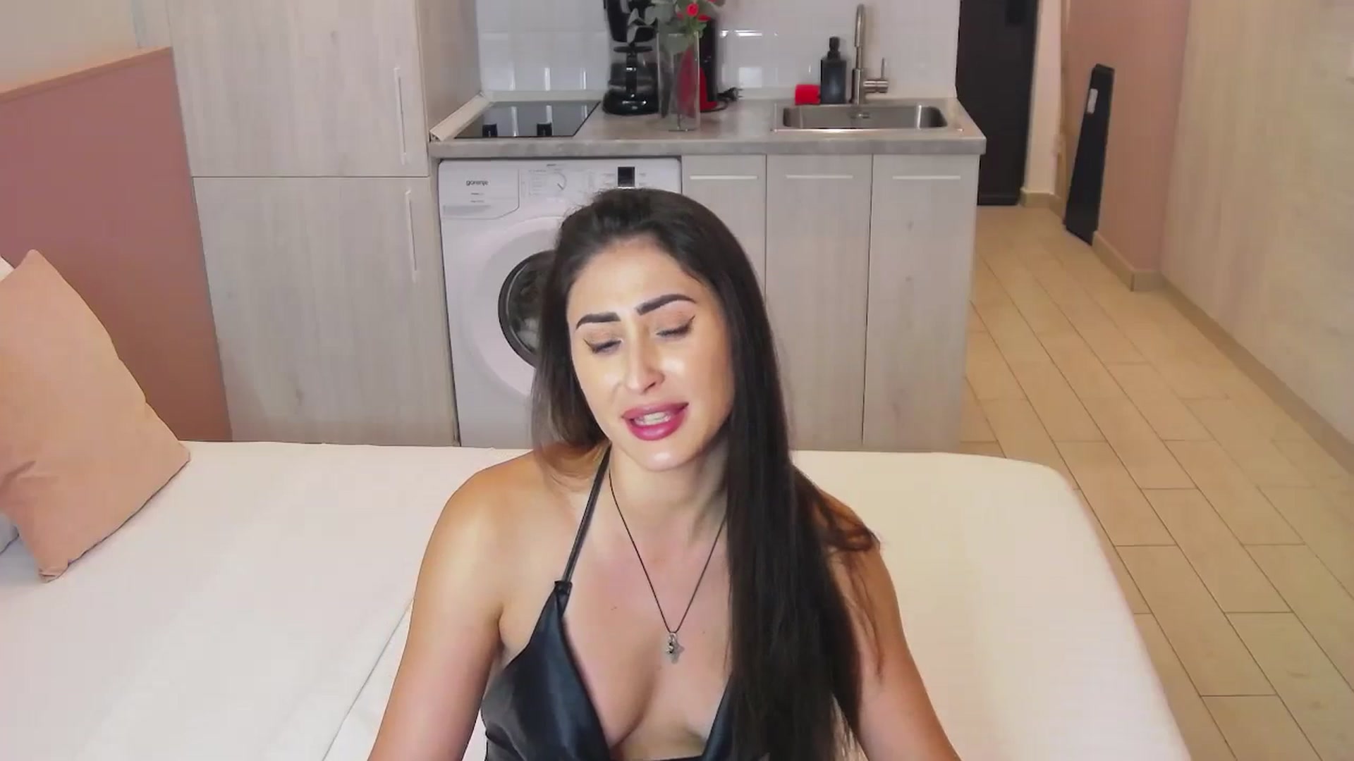 Gallery image thumbnail from MaraHari's myfreecams stream on, 09/01/2023, 15:12 image 20 of 20