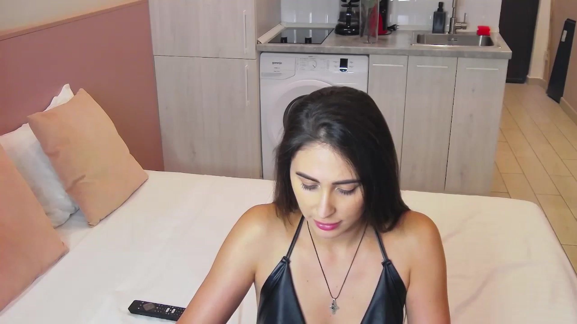 Gallery image thumbnail from MaraHari's myfreecams stream on, 09/01/2023, 19:57 image 17 of 20