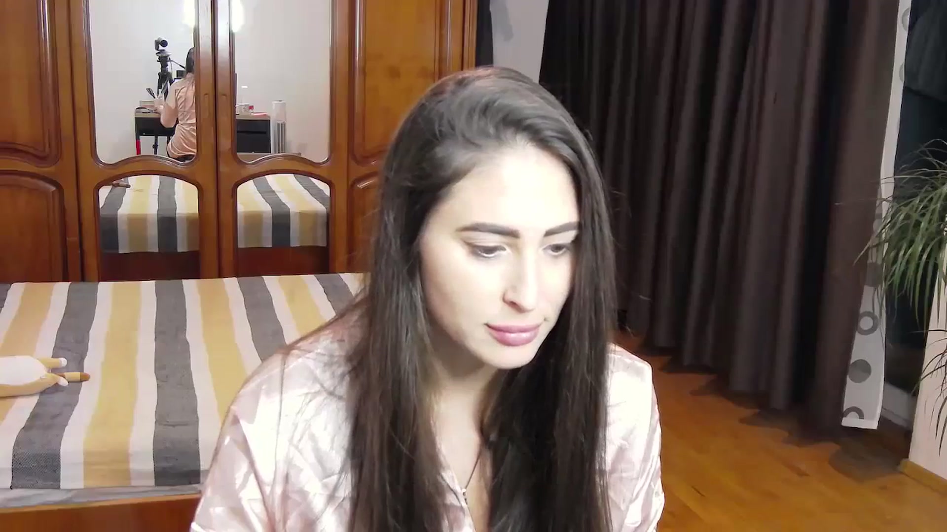 Gallery image thumbnail from MaraHari's myfreecams stream on, 11/11/2023, 20:42 image 7 of 20