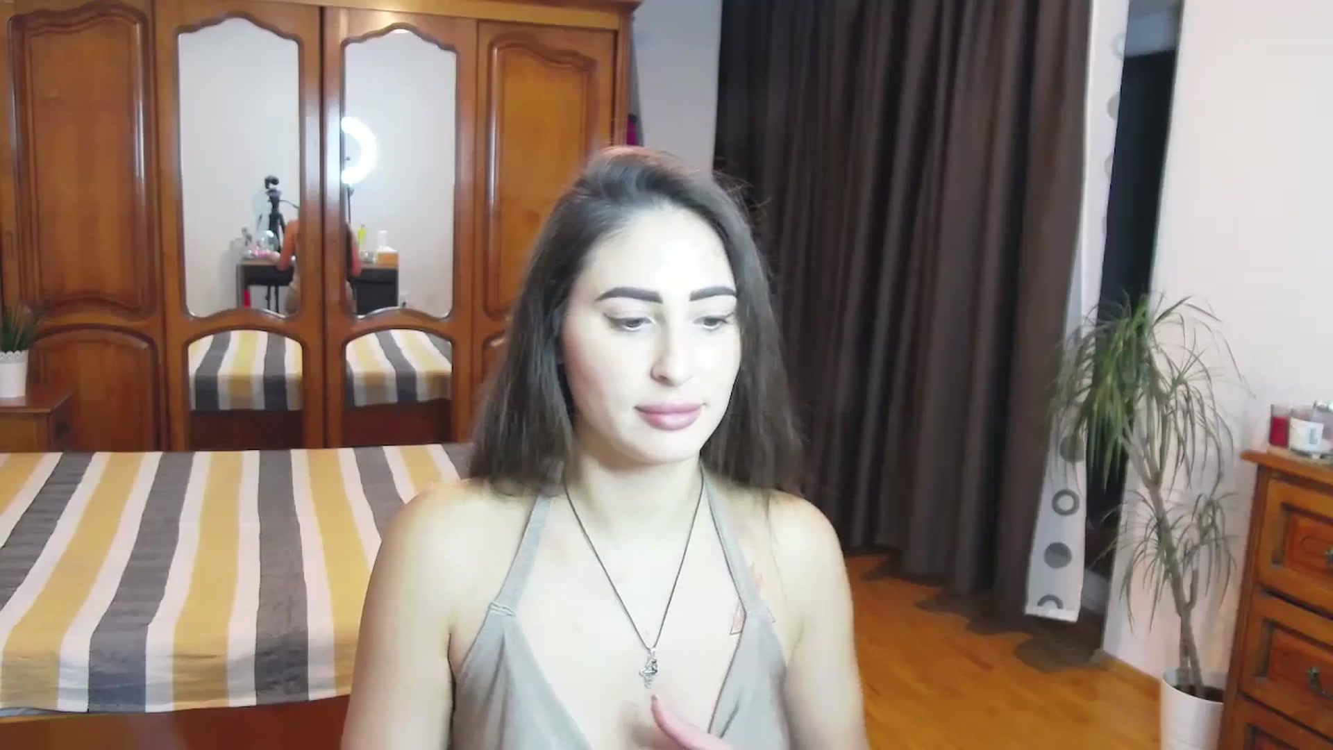 Gallery image thumbnail from MaraHari's myfreecams stream on, 11/17/2023, 17:42 image 7 of 20