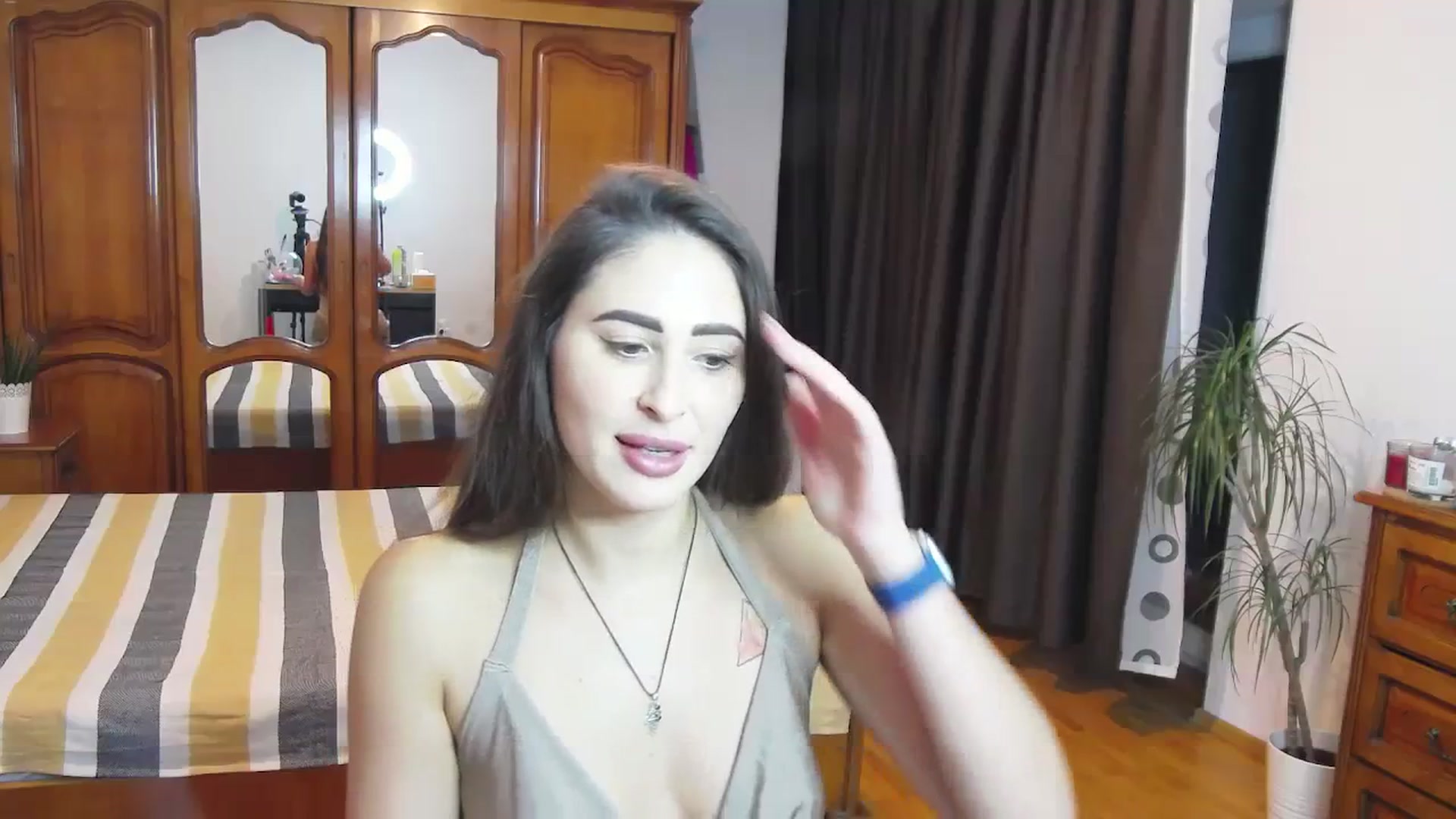 Gallery image thumbnail from MaraHari's myfreecams stream on, 11/17/2023, 17:42 image 11 of 20