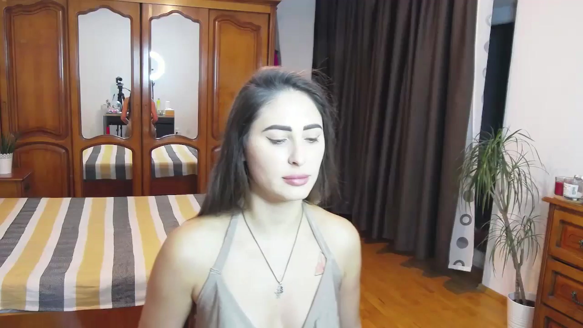 Gallery image thumbnail from MaraHari's myfreecams stream on, 11/17/2023, 17:42 image 6 of 20