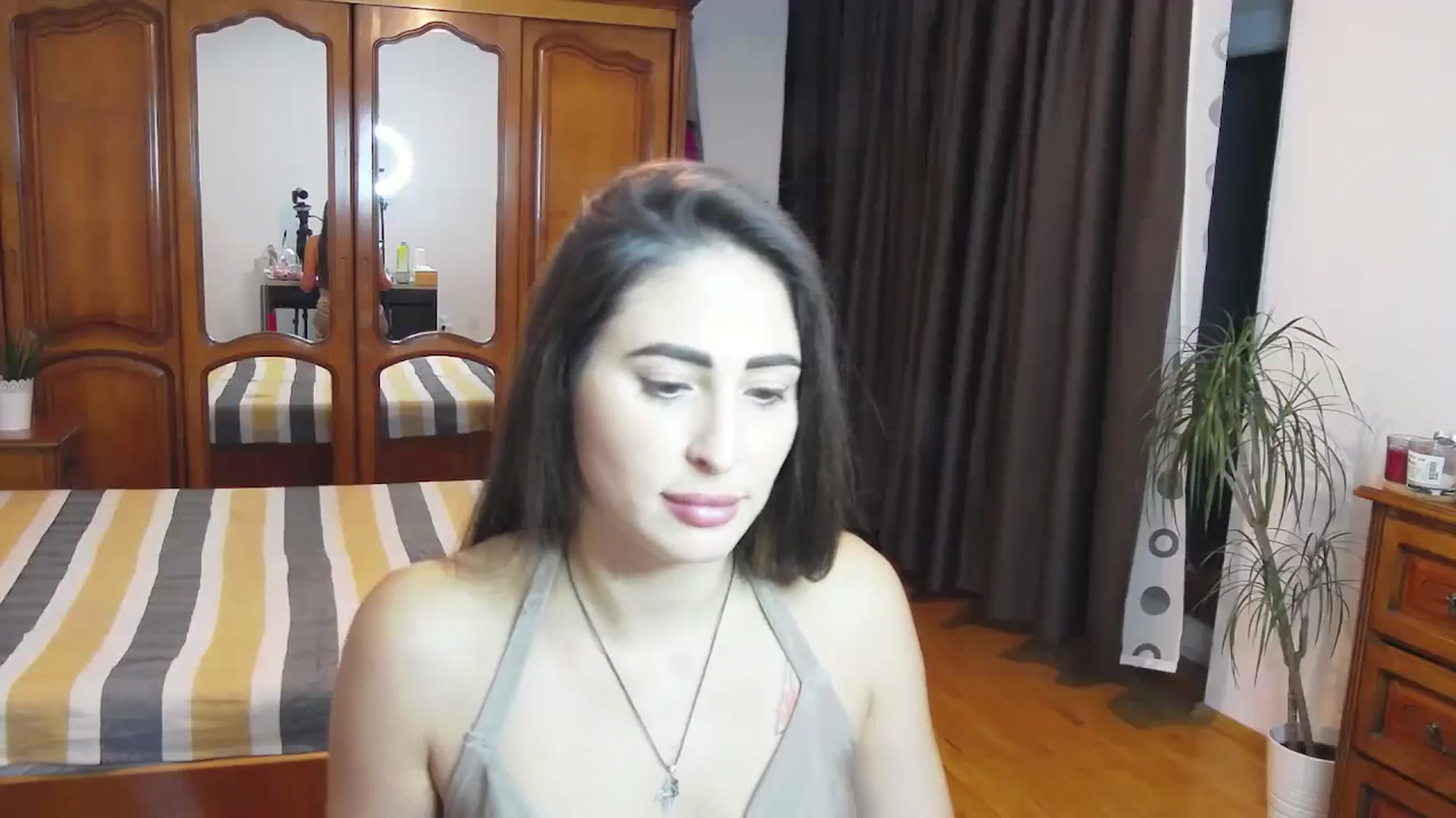 Gallery image thumbnail from MaraHari's myfreecams stream on, 11/17/2023, 20:33 image 14 of 20