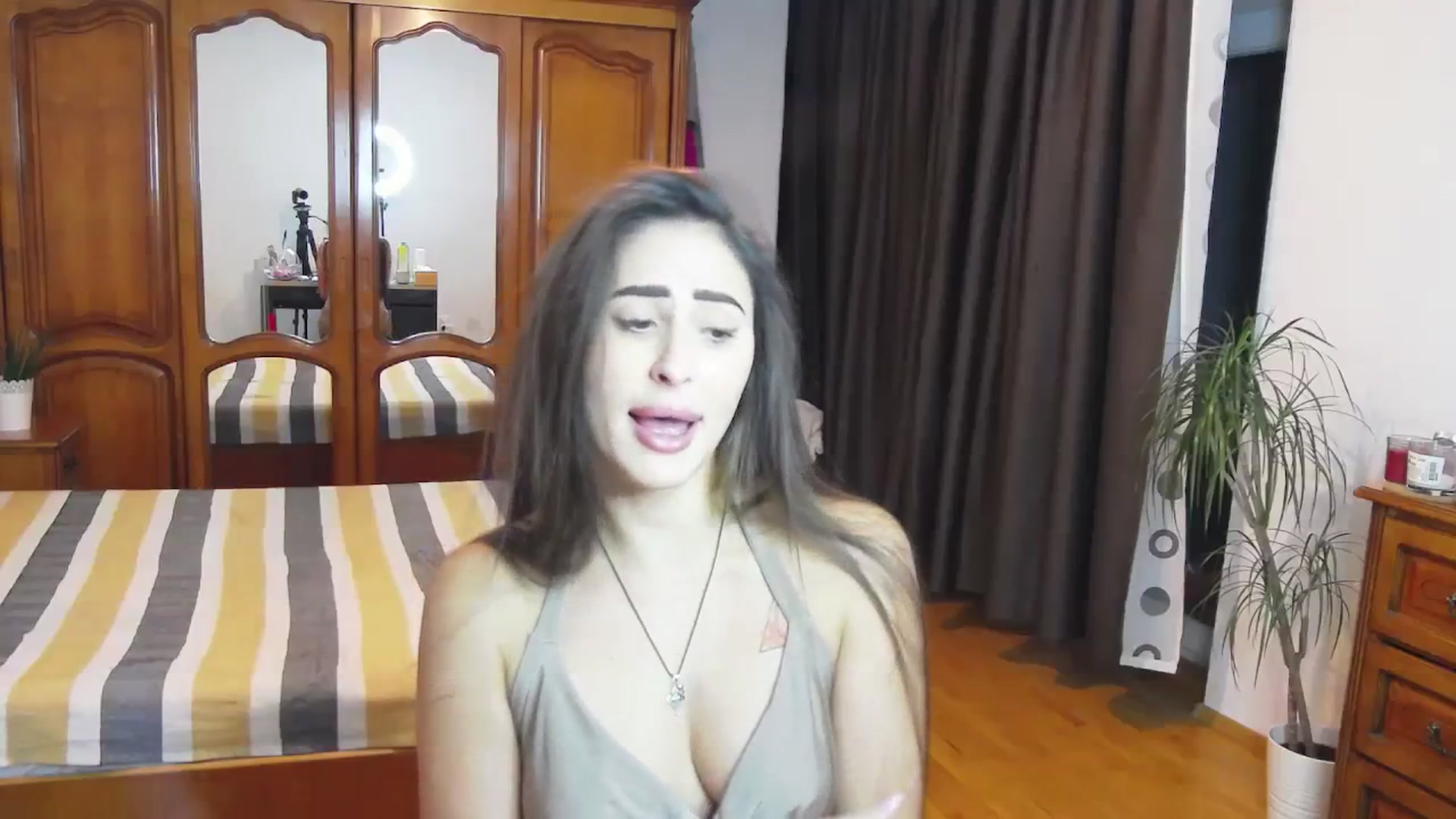 Gallery image thumbnail from MaraHari's myfreecams stream on, 11/17/2023, 20:33 image 12 of 20