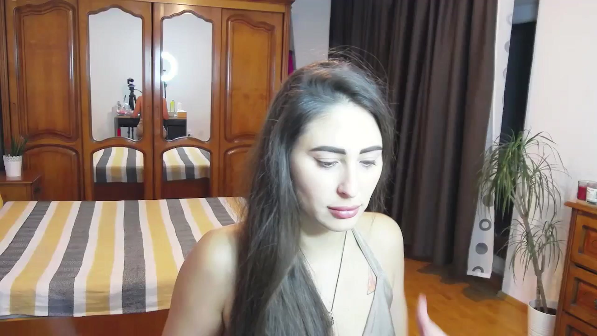 Gallery image thumbnail from MaraHari's myfreecams stream on, 11/17/2023, 20:33 image 1 of 20