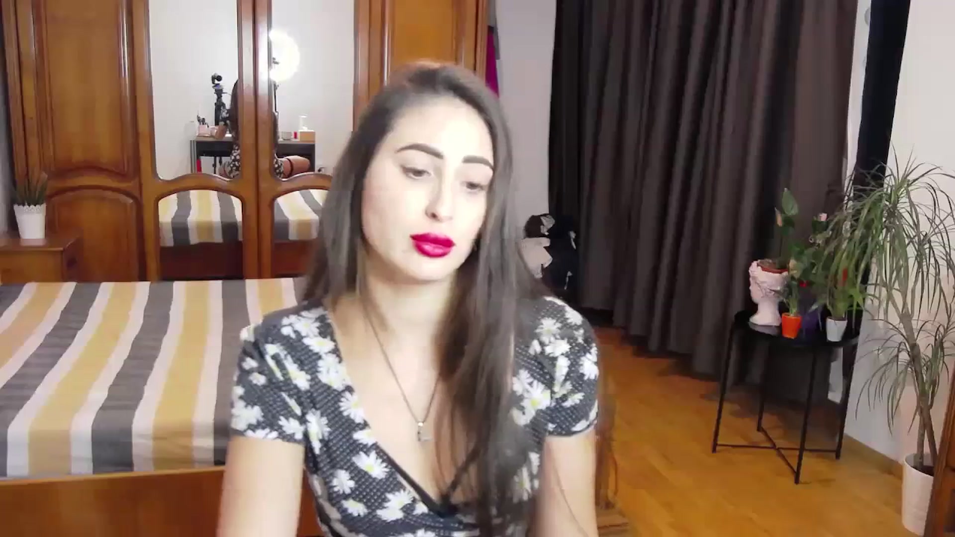 Gallery image thumbnail from MaraHari's myfreecams stream on, 11/19/2023, 16:47 image 17 of 20