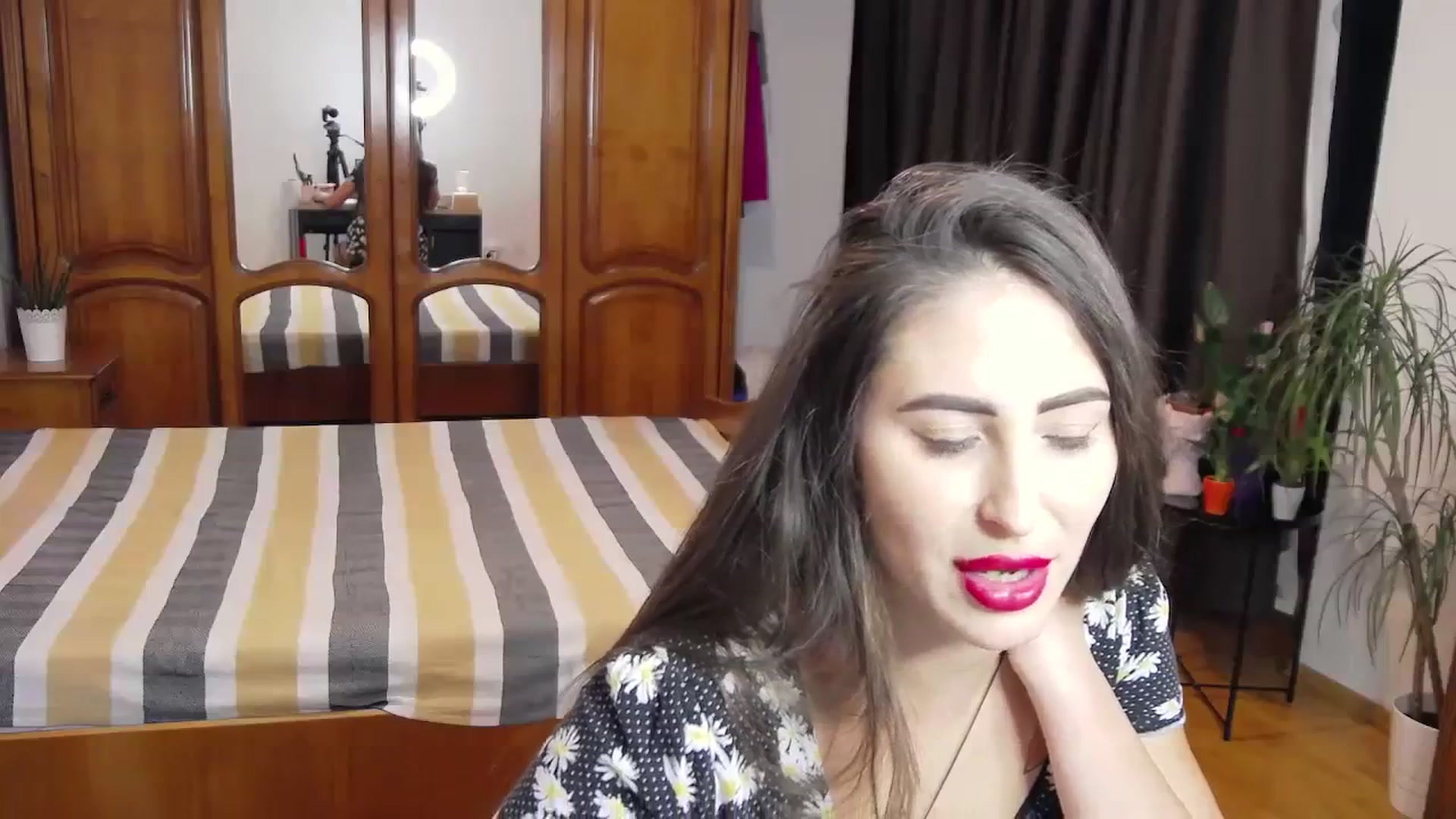 Gallery image thumbnail from MaraHari's myfreecams stream on, 11/19/2023, 18:34 image 6 of 20