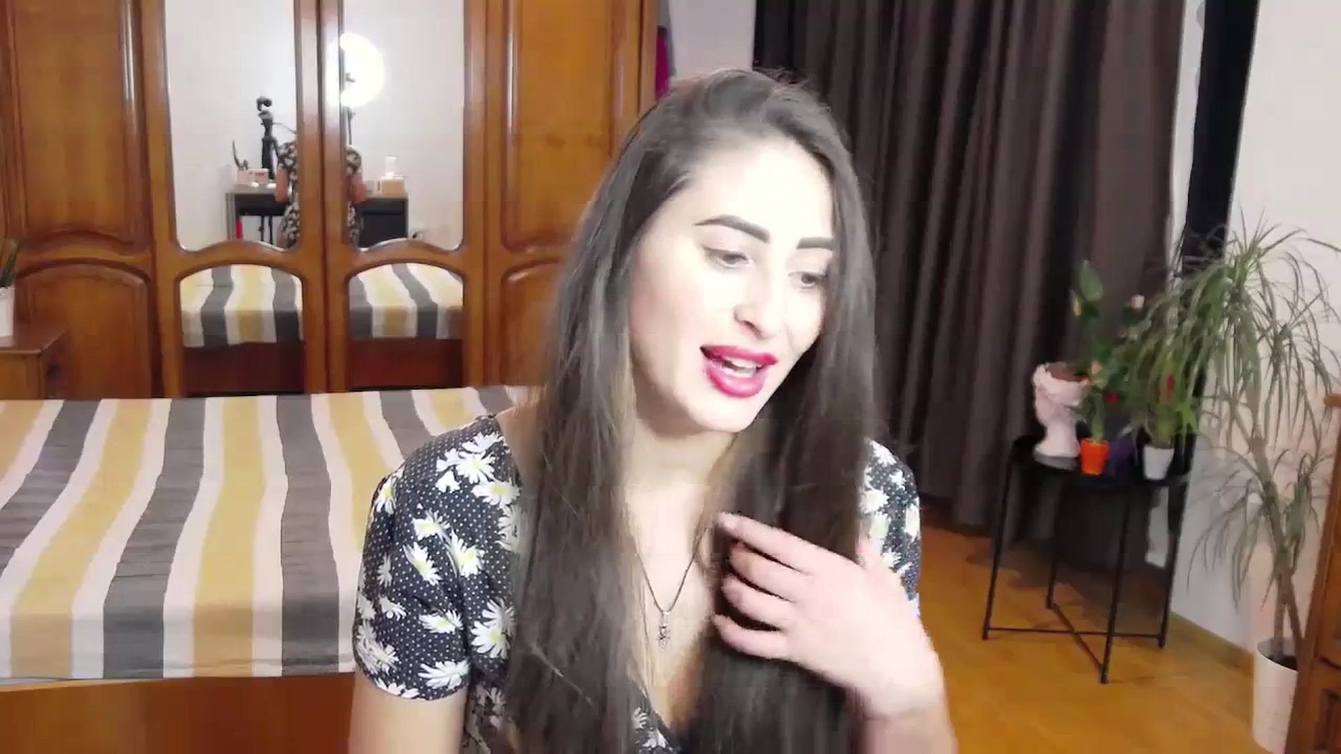 Gallery image thumbnail from MaraHari's myfreecams stream on, 11/19/2023, 20:36 image 16 of 20
