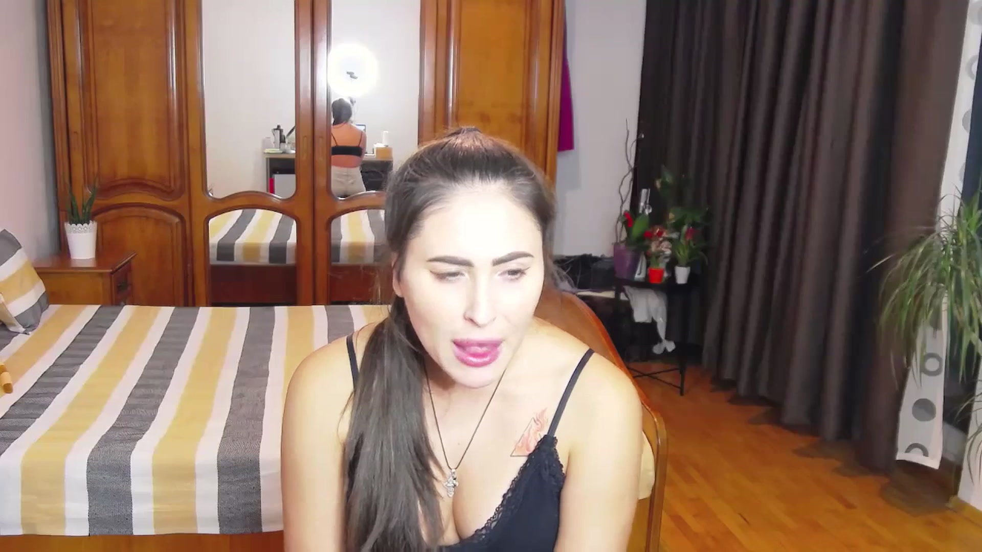 Gallery image thumbnail from MaraHari's myfreecams stream on, 11/26/2023, 19:59 image 14 of 20