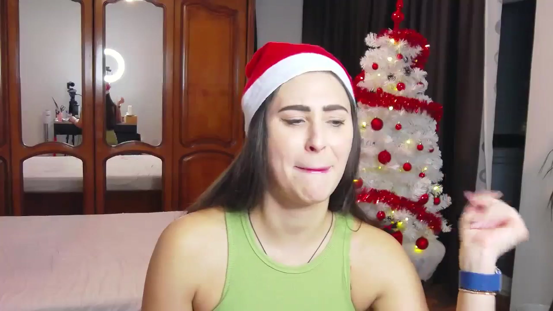 Gallery image thumbnail from MaraHari's myfreecams stream on, 12/19/2023, 18:39 image 3 of 20