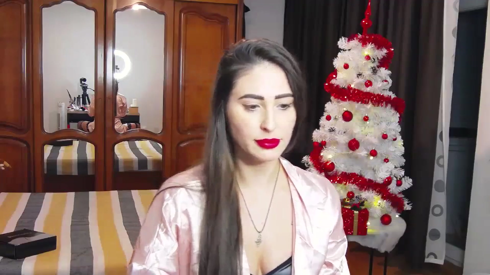 Gallery image thumbnail from MaraHari's myfreecams stream on, 12/23/2023, 18:08 image 12 of 20