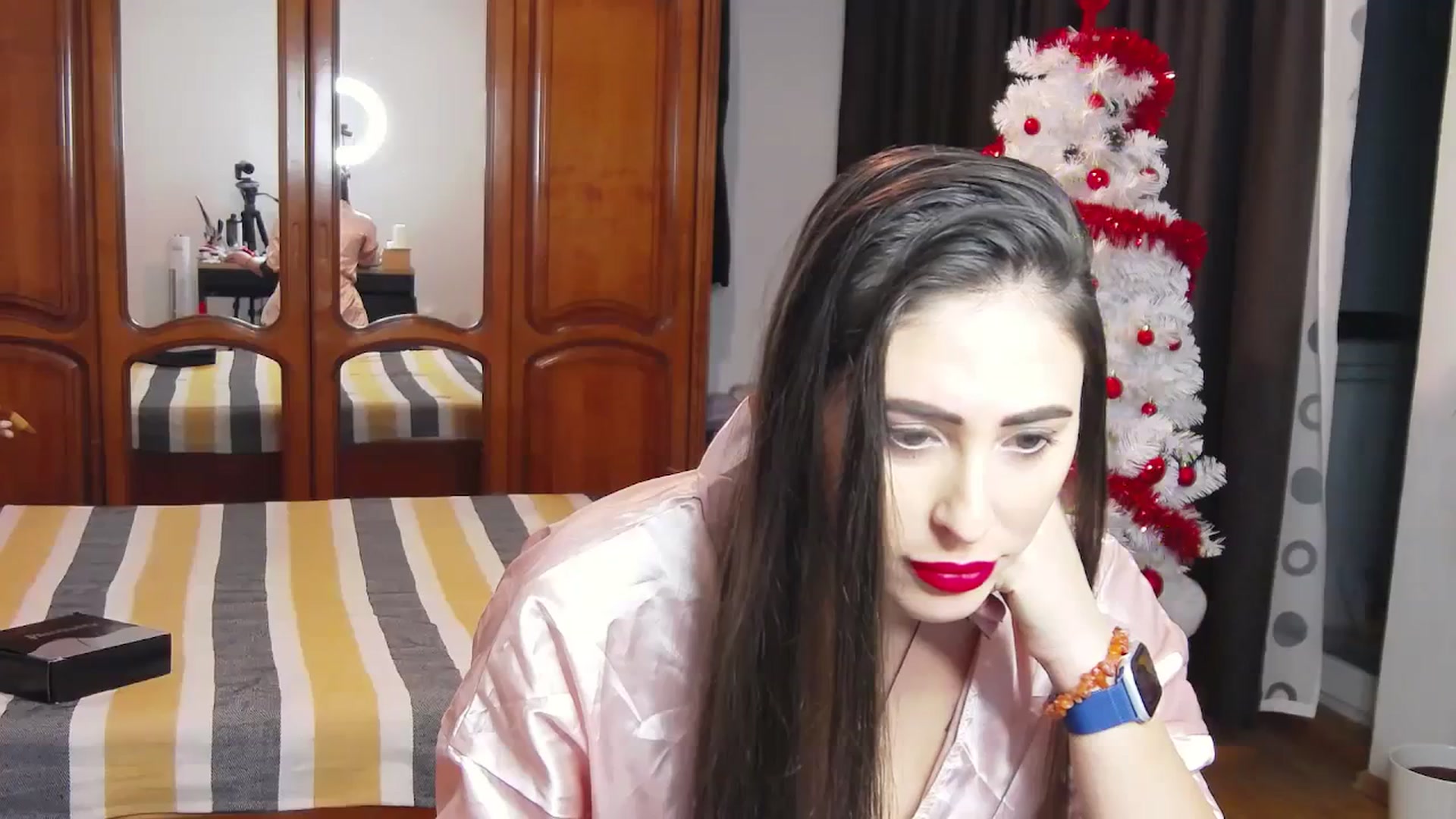 Gallery image thumbnail from MaraHari's myfreecams stream on, 12/23/2023, 18:08 image 19 of 20