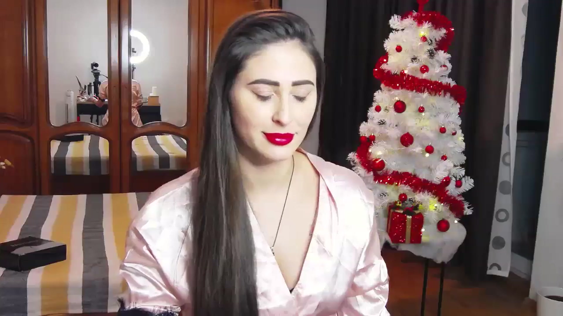 Gallery image thumbnail from MaraHari's myfreecams stream on, 12/23/2023, 18:08 image 14 of 20