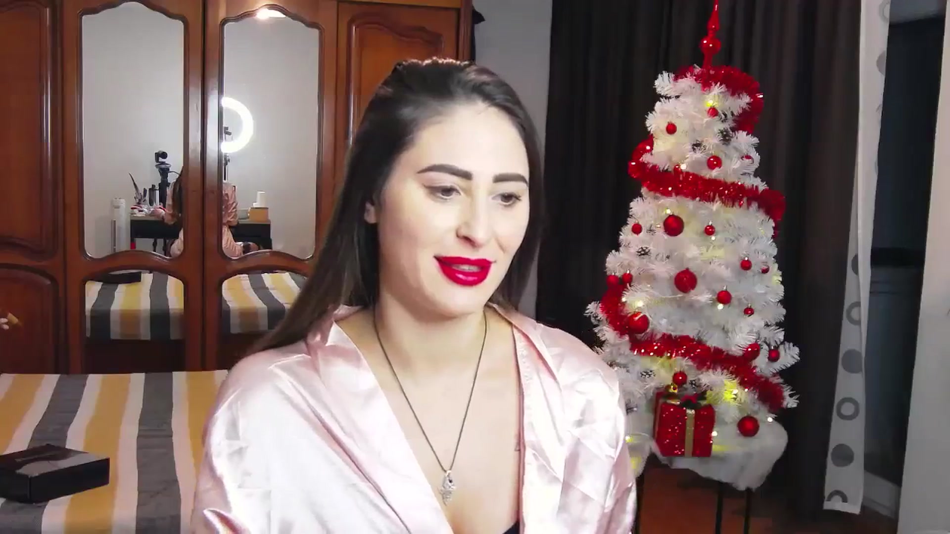 Gallery image thumbnail from MaraHari's myfreecams stream on, 12/23/2023, 18:08 image 6 of 20