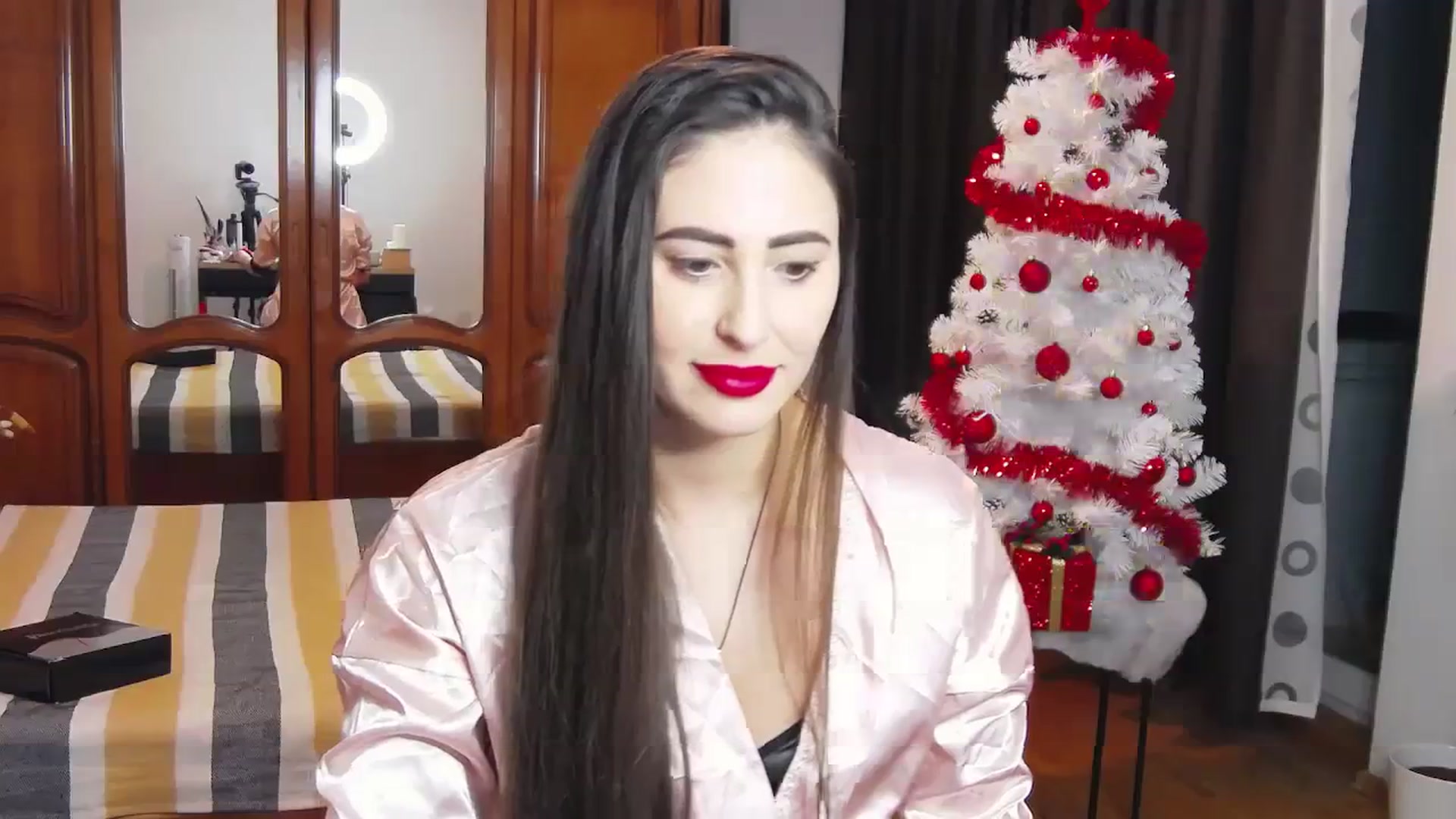 Gallery image thumbnail from MaraHari's myfreecams stream on, 12/23/2023, 18:08 image 18 of 20