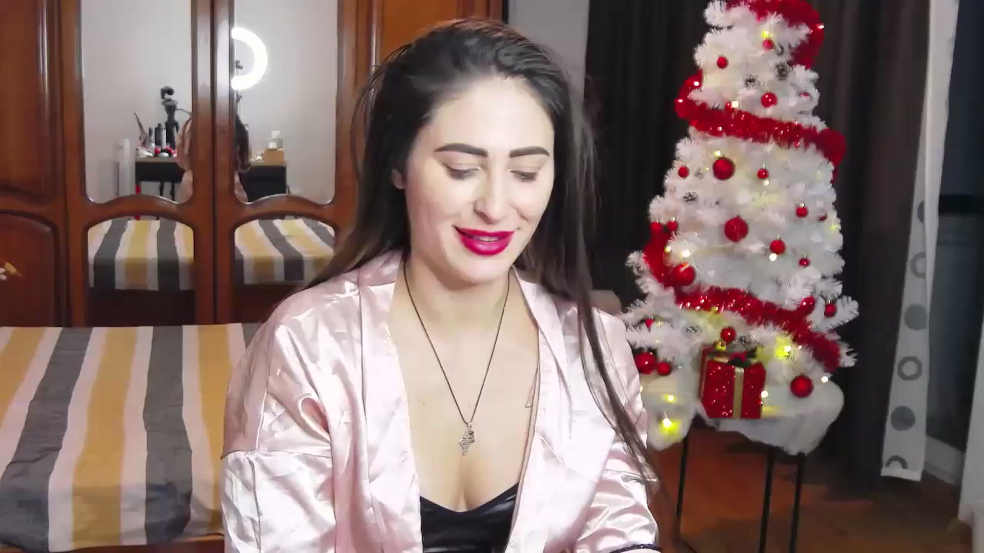 Gallery image thumbnail from MaraHari's myfreecams stream on, 12/23/2023, 20:43 image 19 of 20