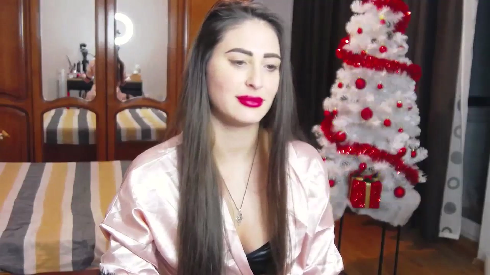 Gallery image thumbnail from MaraHari's myfreecams stream on, 12/23/2023, 20:43 image 11 of 20