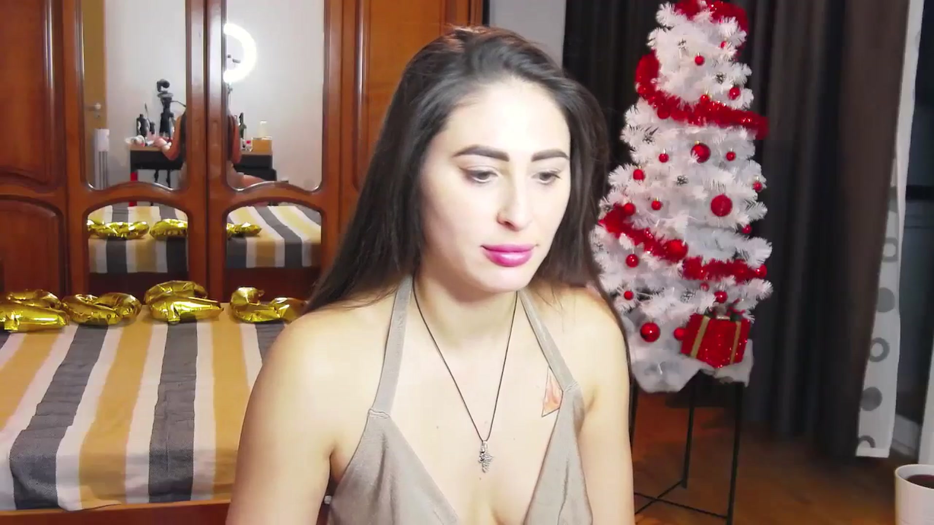 Gallery image thumbnail from MaraHari's myfreecams stream on, 01/01/2024, 20:05 image 15 of 20
