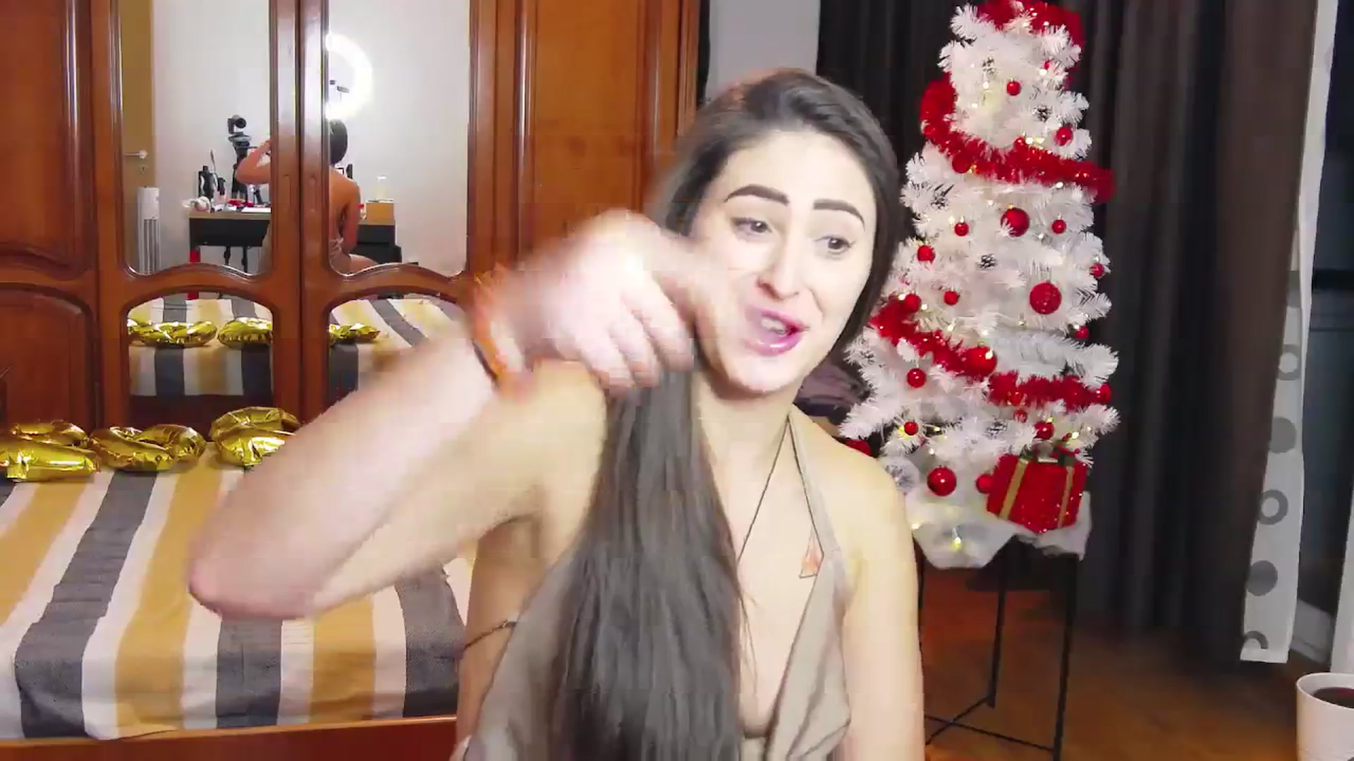 Gallery image thumbnail from MaraHari's myfreecams stream on, 01/01/2024, 20:05 image 18 of 20