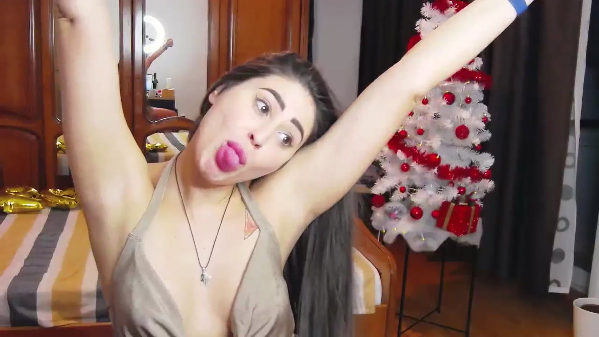 Gallery image thumbnail from MaraHari's myfreecams stream on, 01/01/2024, 20:05 image 16 of 20
