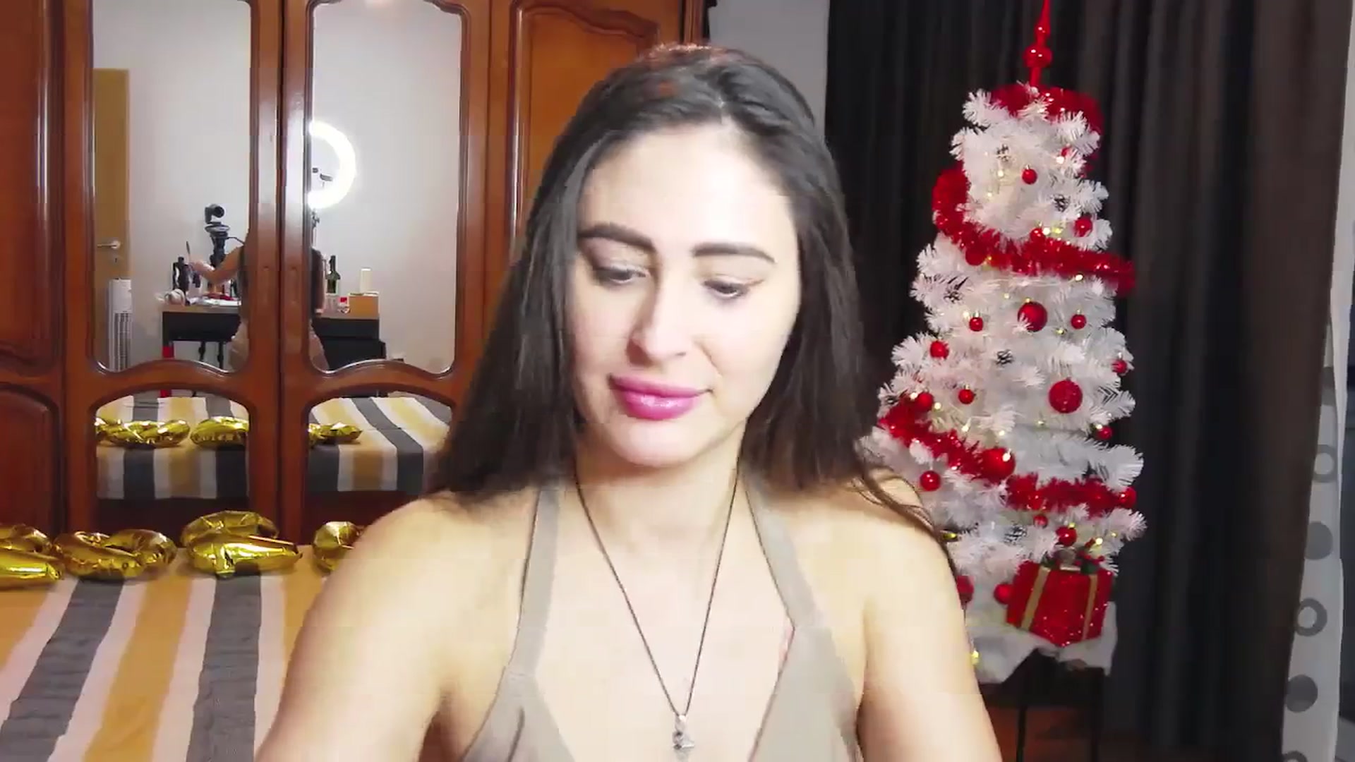 Gallery image thumbnail from MaraHari's myfreecams stream on, 01/01/2024, 20:05 image 2 of 20