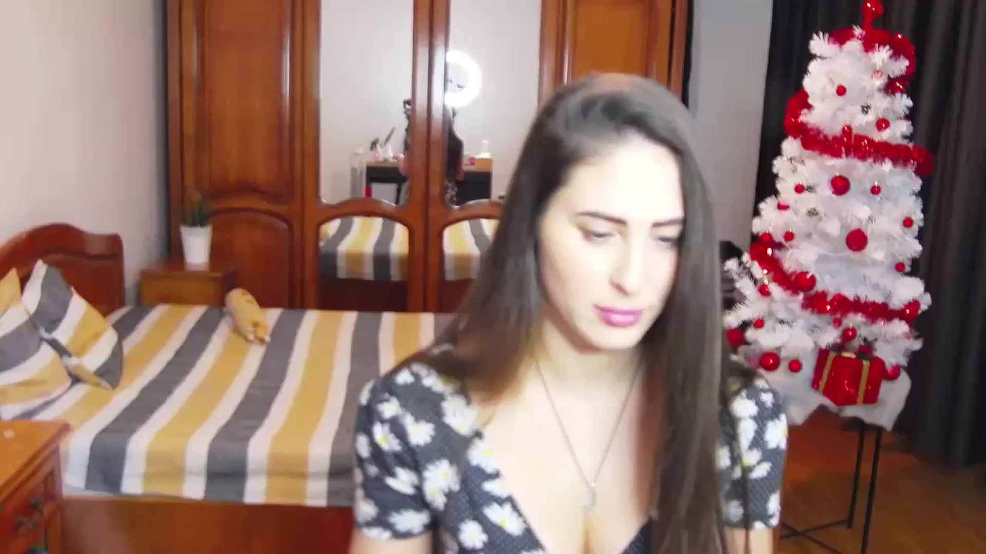 Gallery image thumbnail from MaraHari's myfreecams stream on, 01/18/2024, 17:17 image 20 of 20