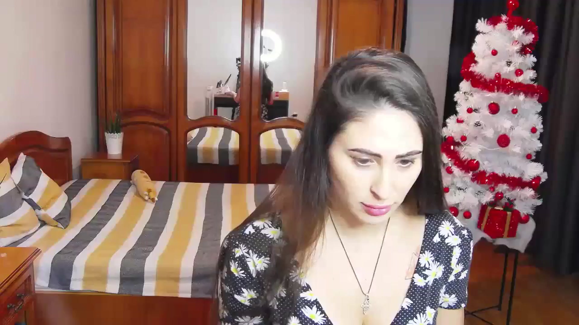 Gallery image thumbnail from MaraHari's myfreecams stream on, 01/18/2024, 17:17 image 11 of 20