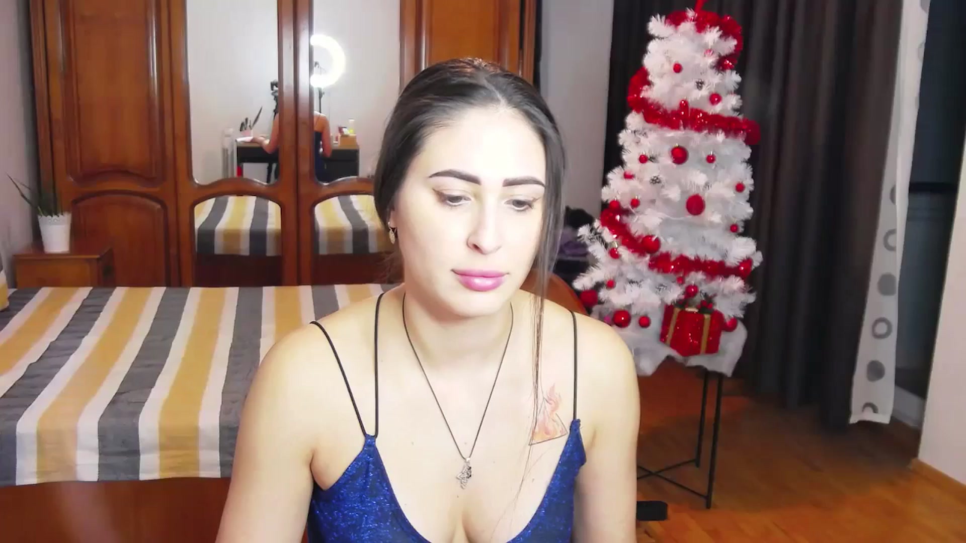 Gallery image thumbnail from MaraHari's myfreecams stream on, 01/19/2024, 20:58 image 10 of 20