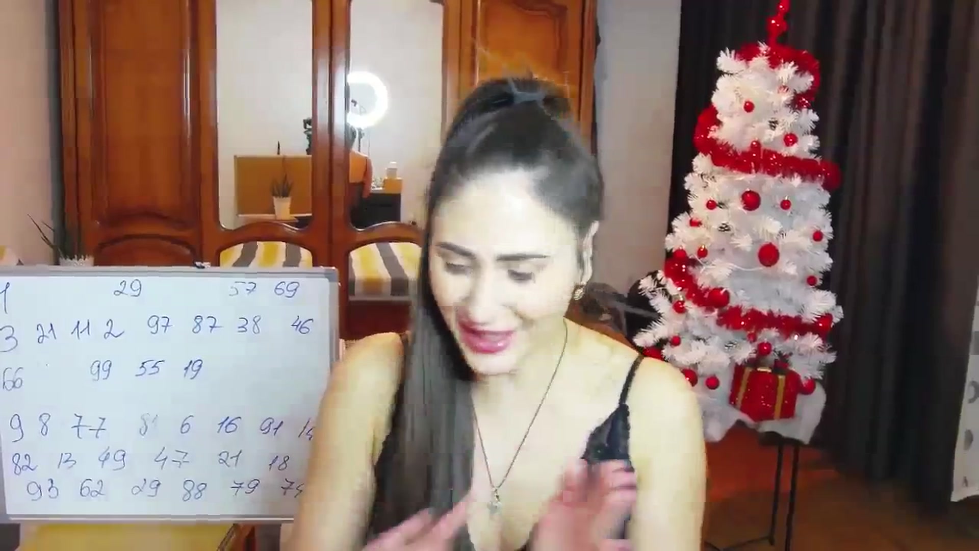 Gallery image thumbnail from MaraHari's myfreecams stream on, 01/21/2024, 19:07 image 16 of 20