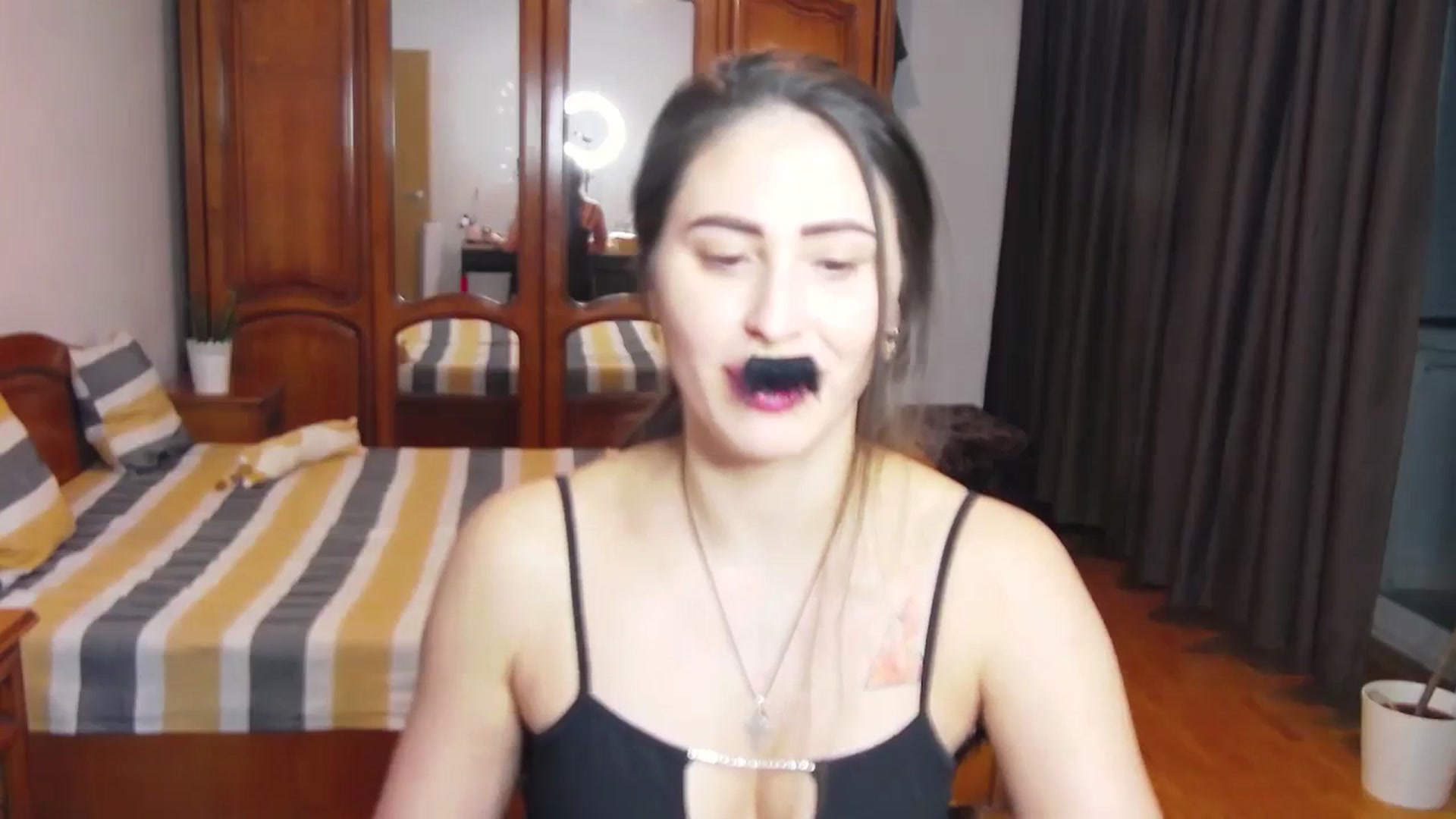 Gallery image thumbnail from MaraHari's myfreecams stream on, 02/03/2024, 18:05 image 17 of 20