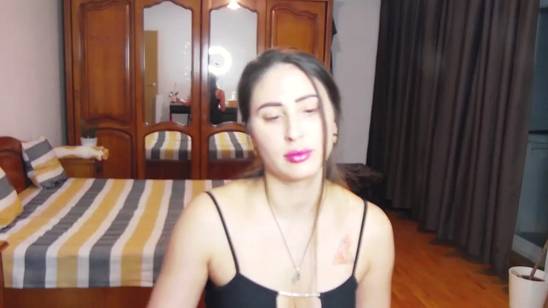 Gallery image thumbnail from MaraHari's myfreecams stream on, 02/03/2024, 18:05 image 4 of 20