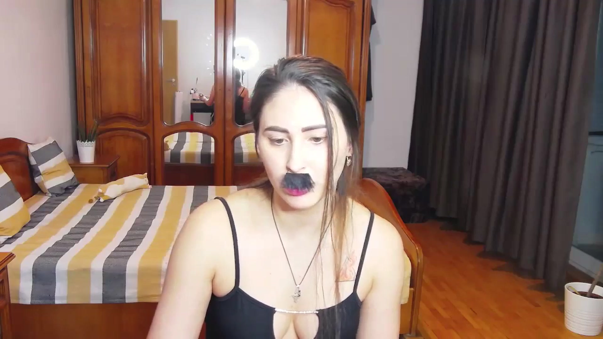 Gallery image thumbnail from MaraHari's myfreecams stream on, 02/03/2024, 18:05 image 16 of 20