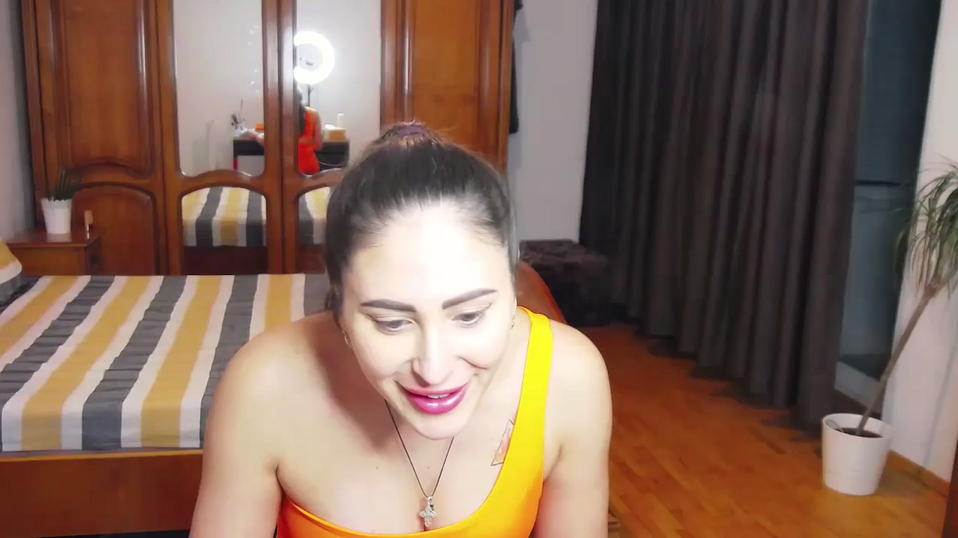 Gallery image thumbnail from MaraHari's myfreecams stream on, 02/04/2024, 19:52 image 1 of 20