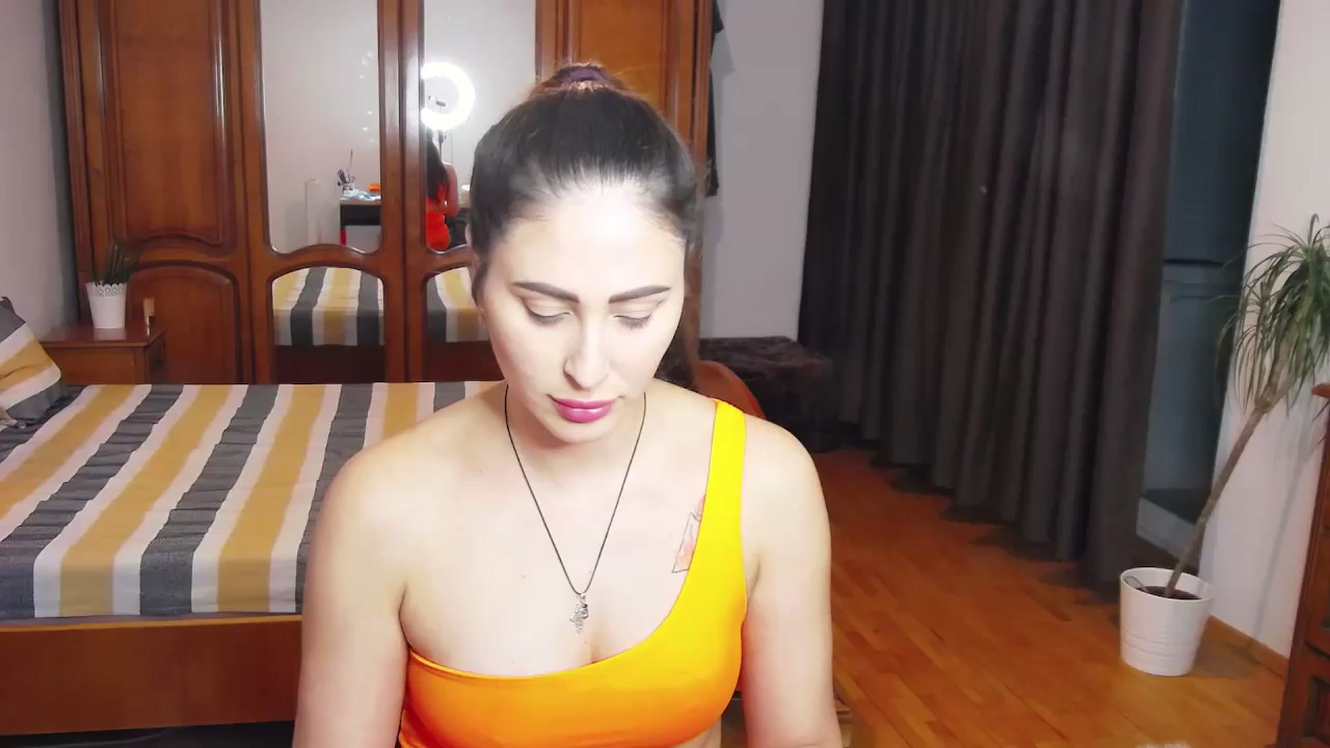 Gallery image thumbnail from MaraHari's myfreecams stream on, 02/04/2024, 19:52 image 9 of 20