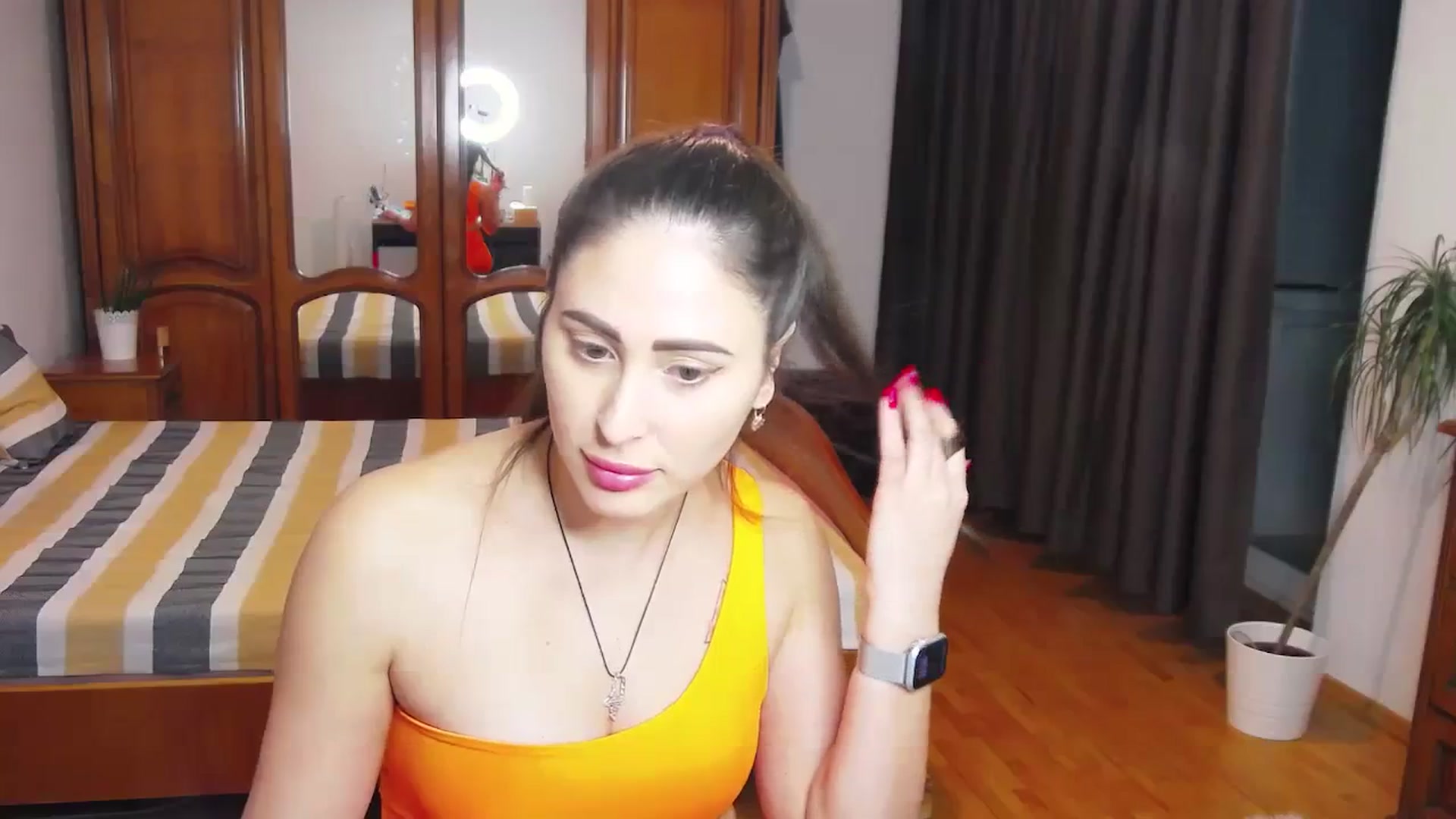 Gallery image thumbnail from MaraHari's myfreecams stream on, 02/04/2024, 19:52 image 18 of 20