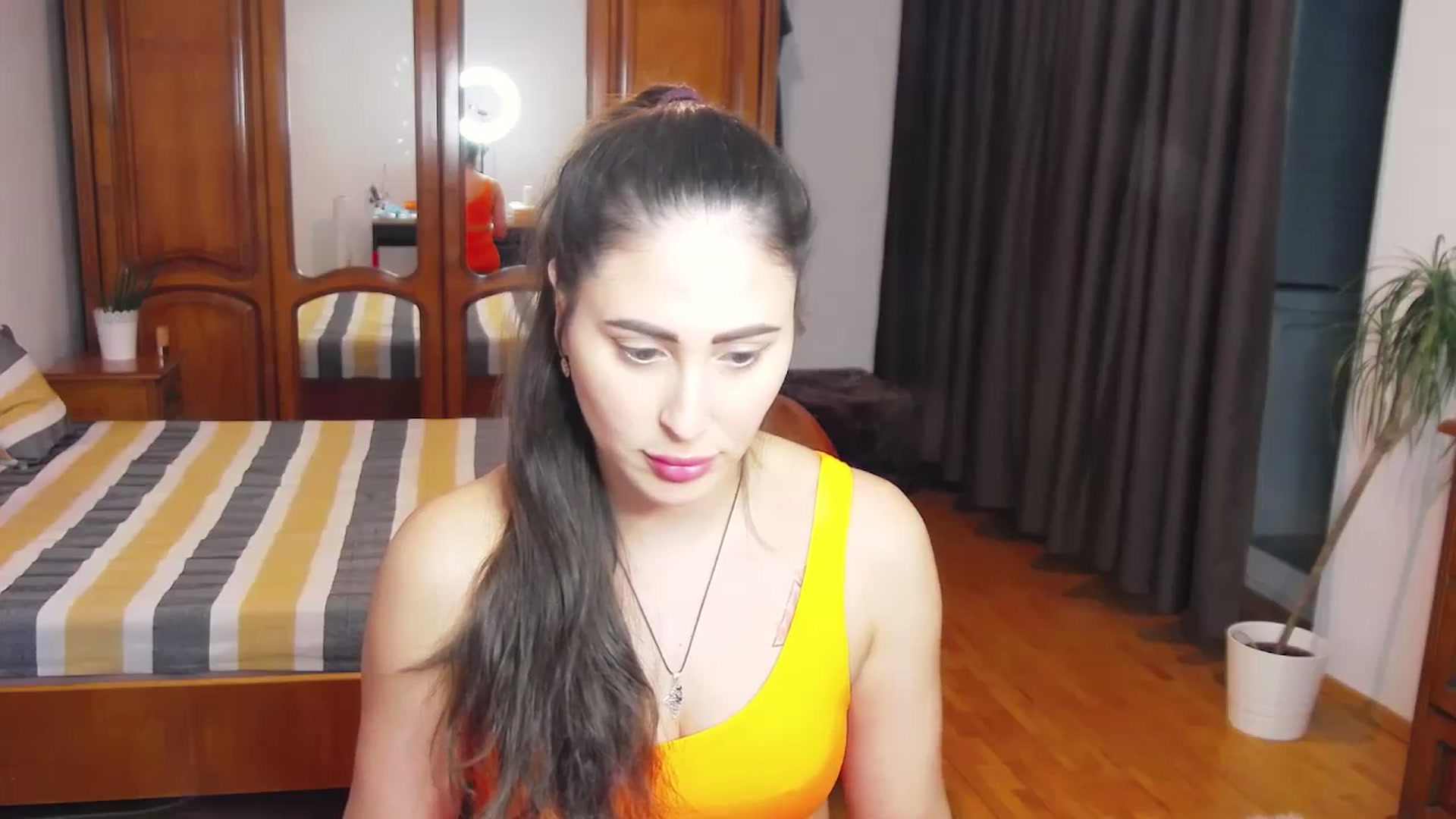 Gallery image thumbnail from MaraHari's myfreecams stream on, 02/04/2024, 19:52 image 17 of 20