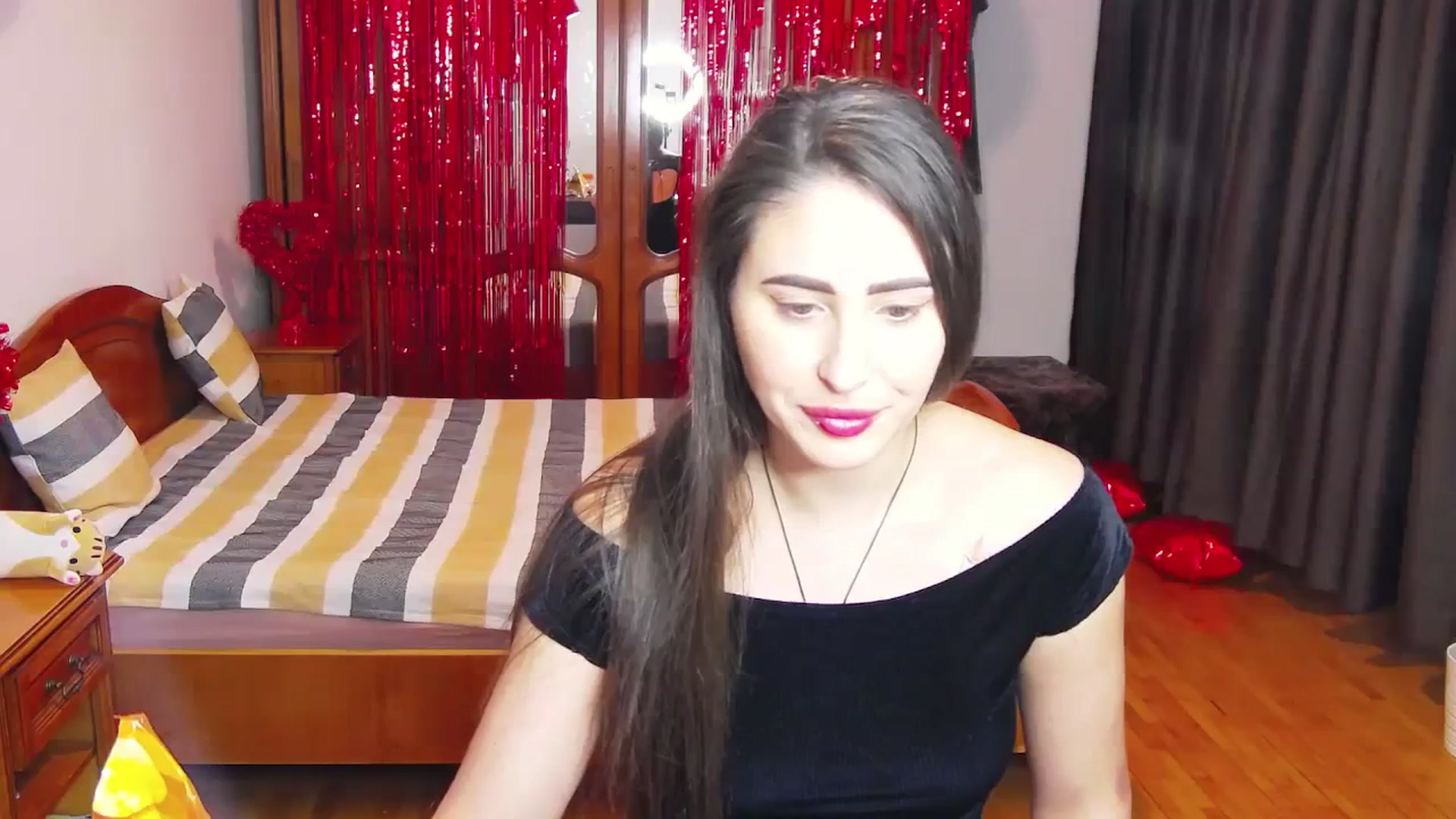 Gallery image thumbnail from MaraHari's myfreecams stream on, 02/16/2024, 20:08 image 7 of 20